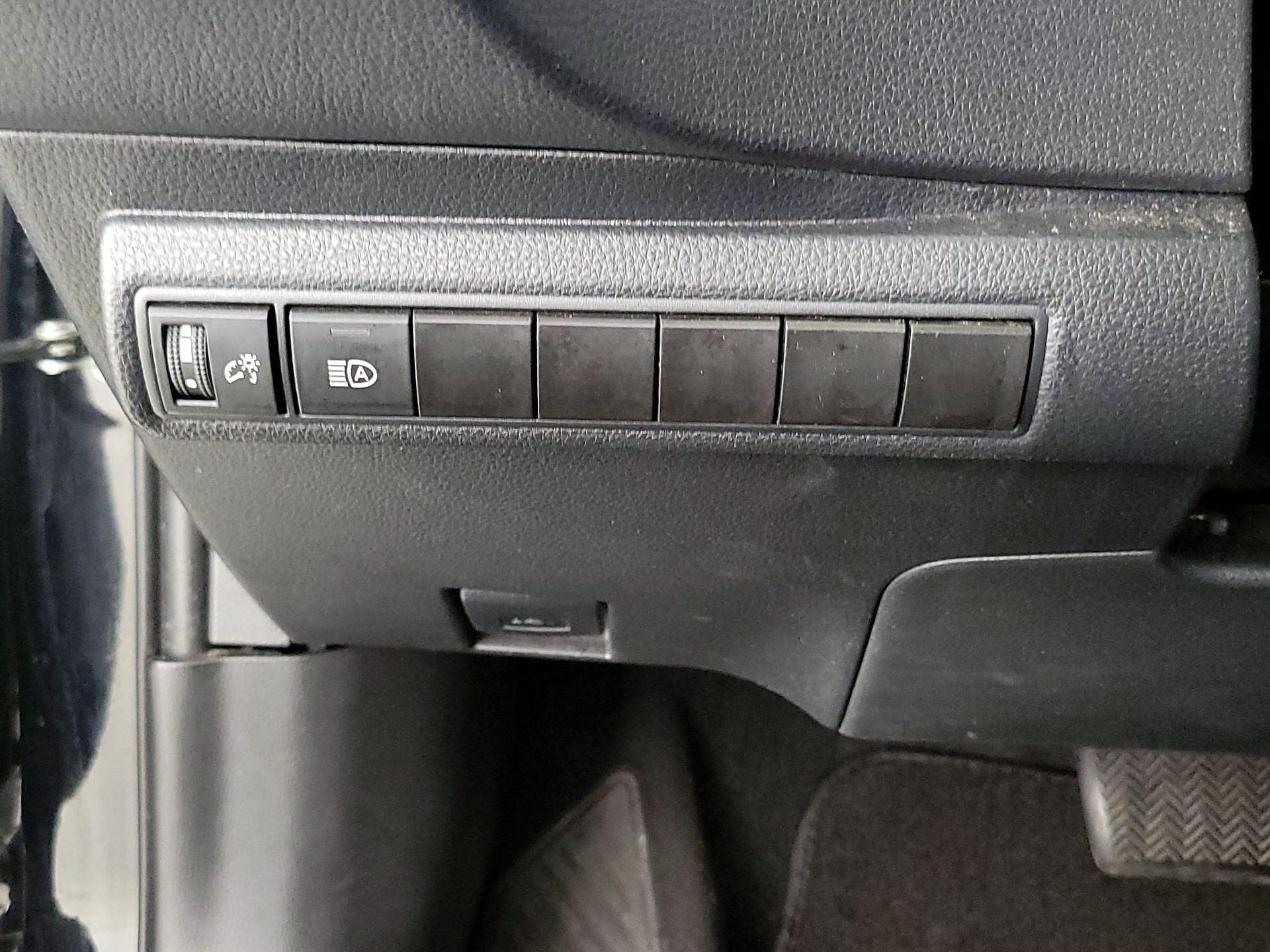 Thumbnail: 2024 Toyota Corolla - 13