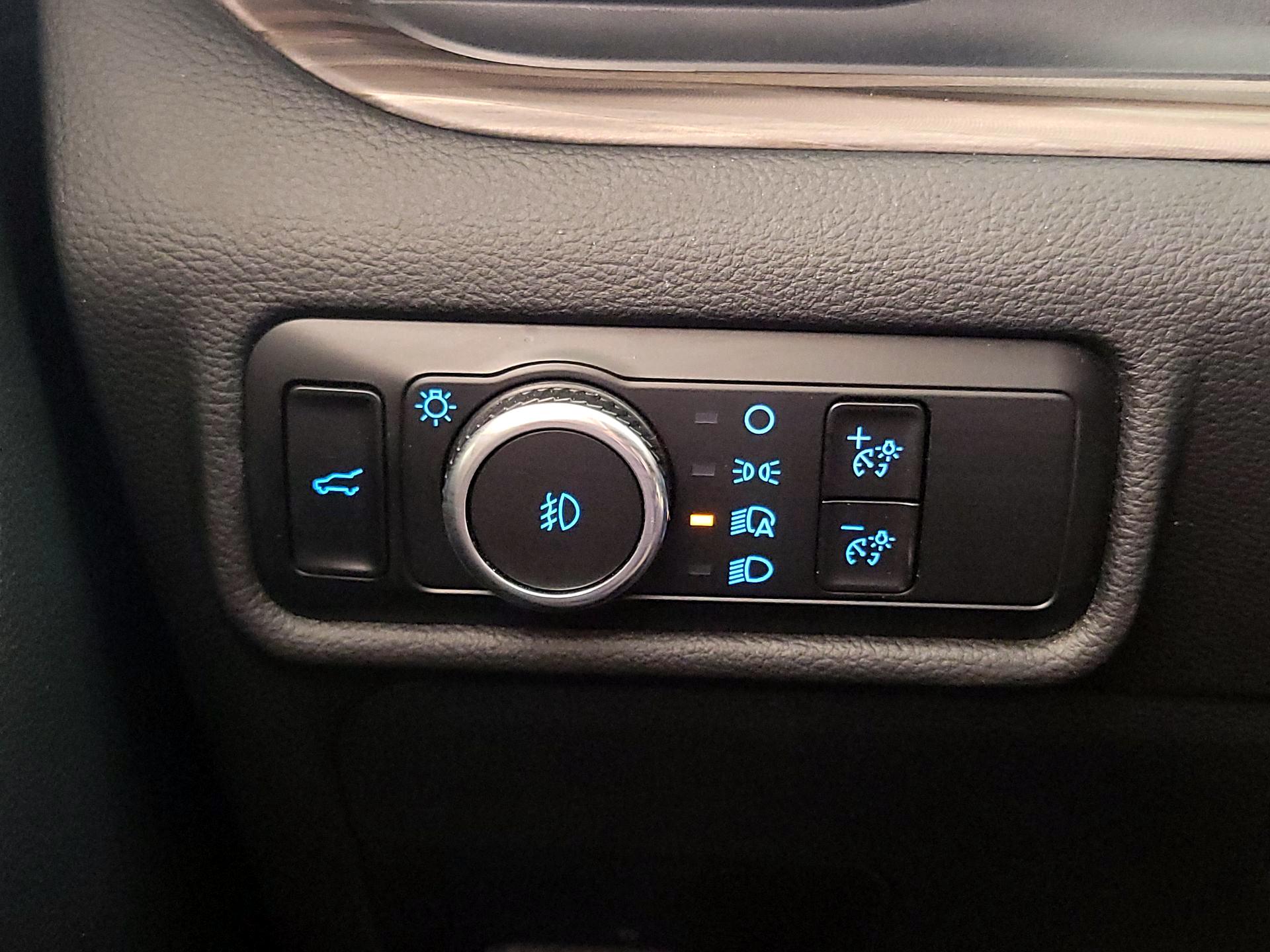 Thumbnail: 2023 Ford Explorer - 13