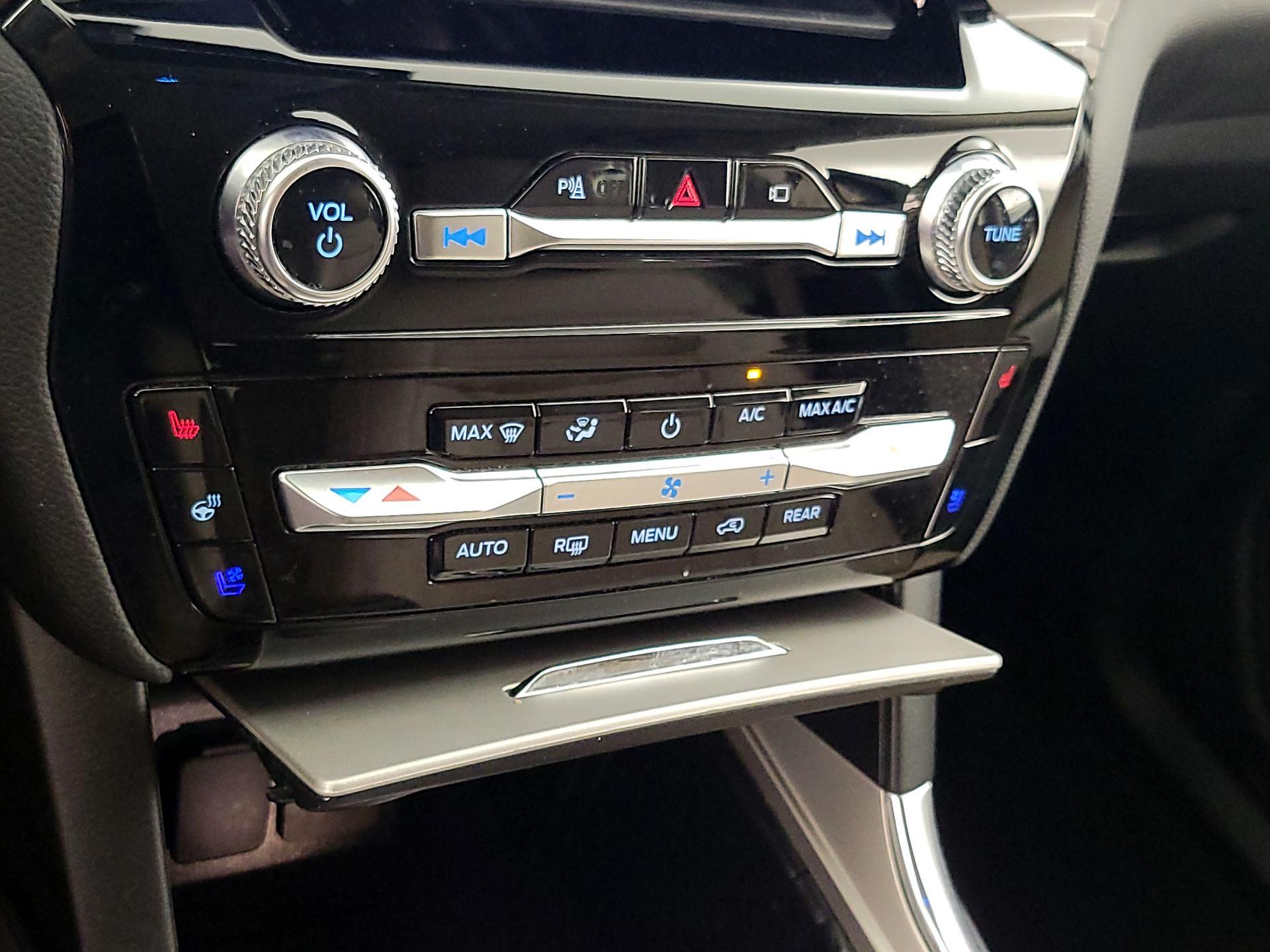 Thumbnail: 2023 Ford Explorer - 17