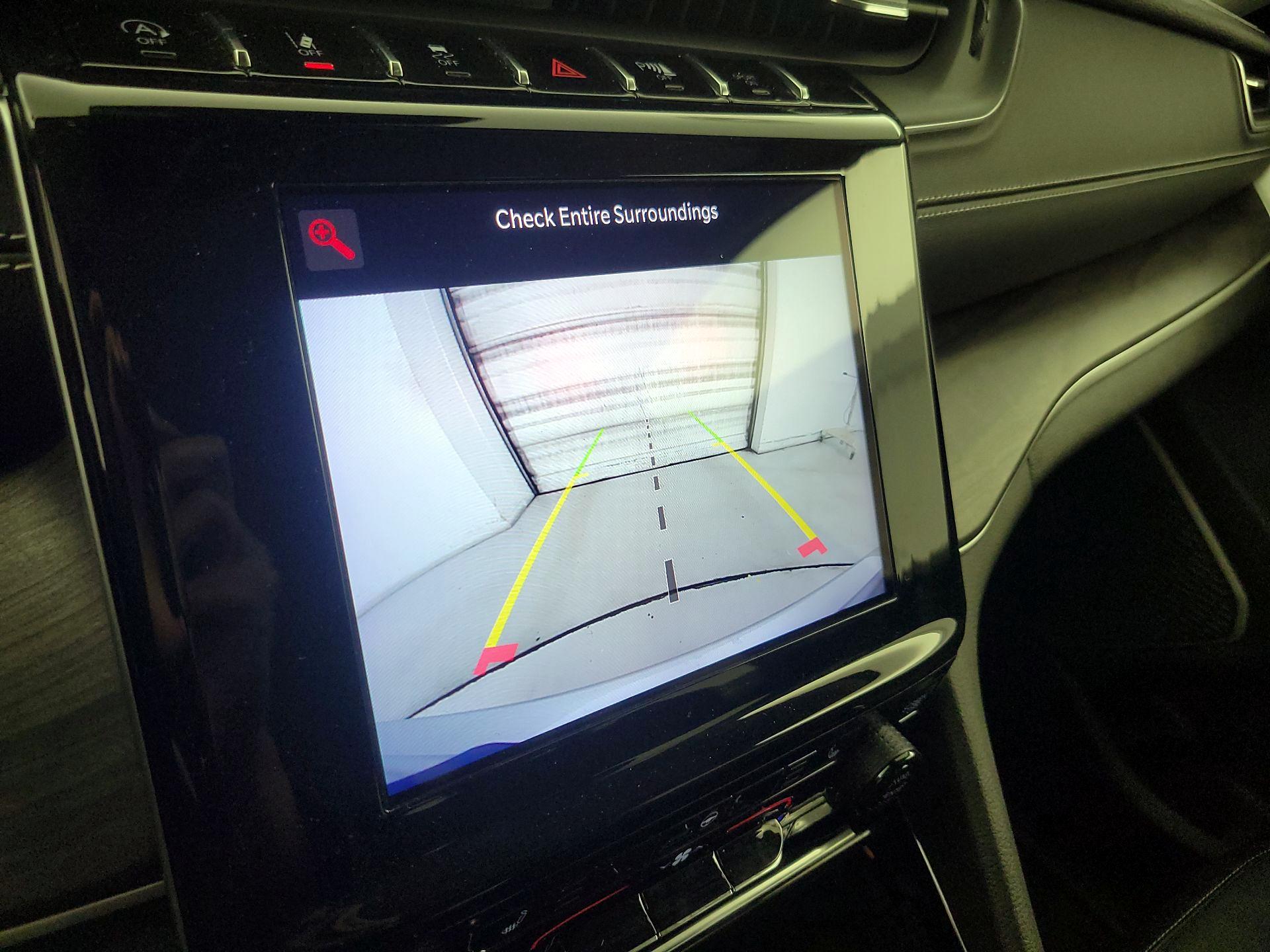 Thumbnail: 2022 Jeep Grand Cherokee - 14