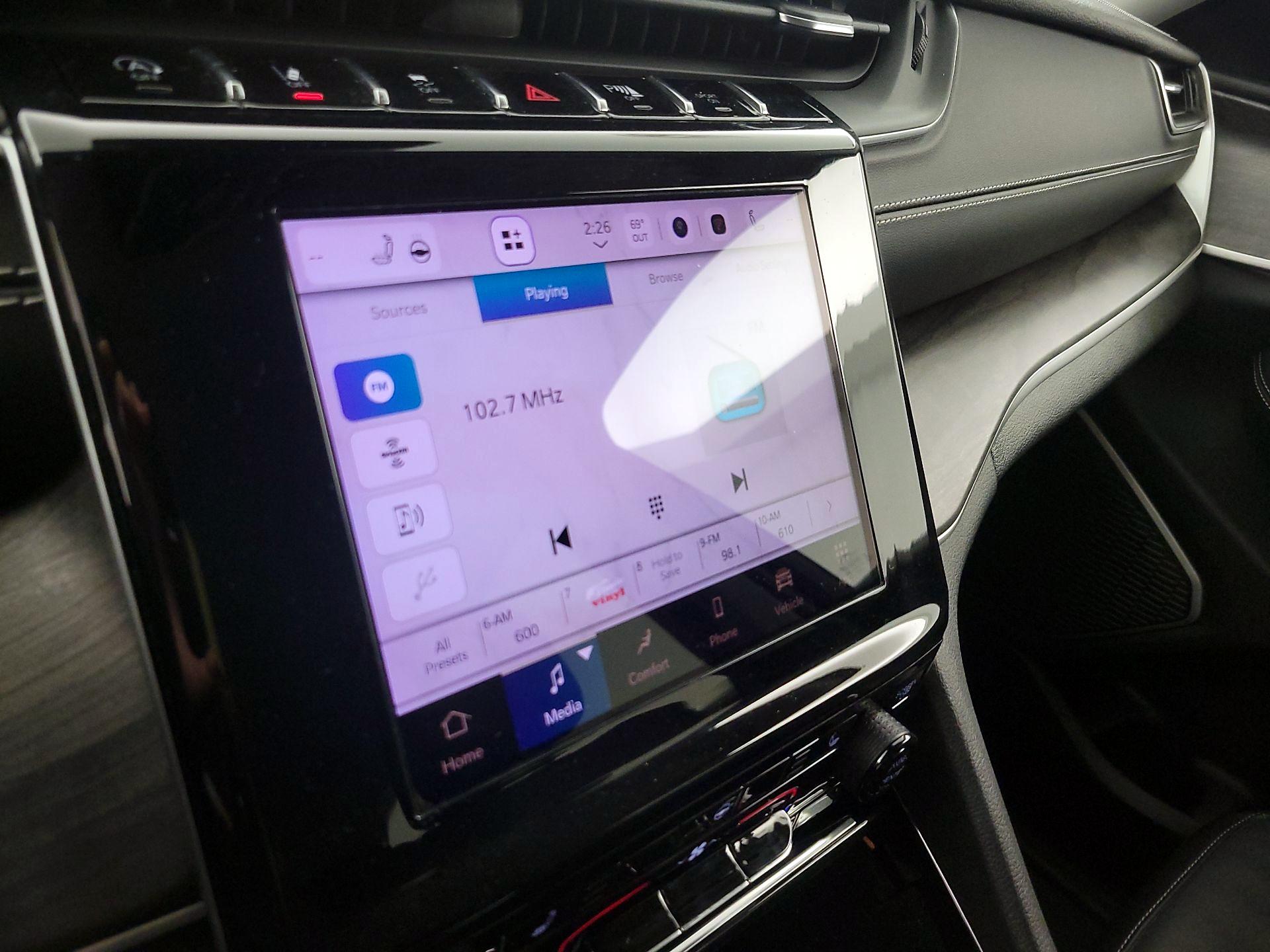 Thumbnail: 2022 Jeep Grand Cherokee - 15