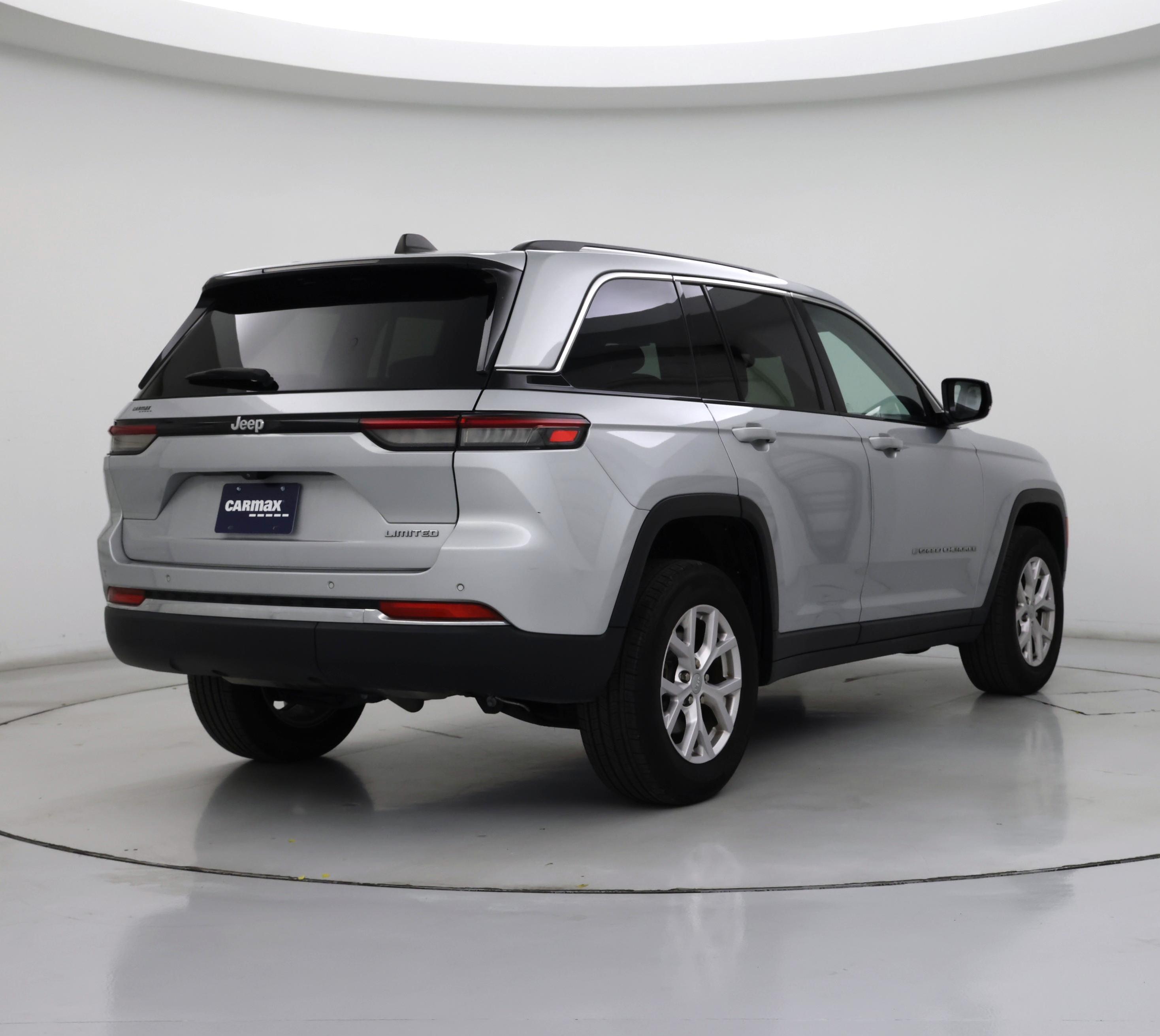 Thumbnail: 2022 Jeep Grand Cherokee - 8