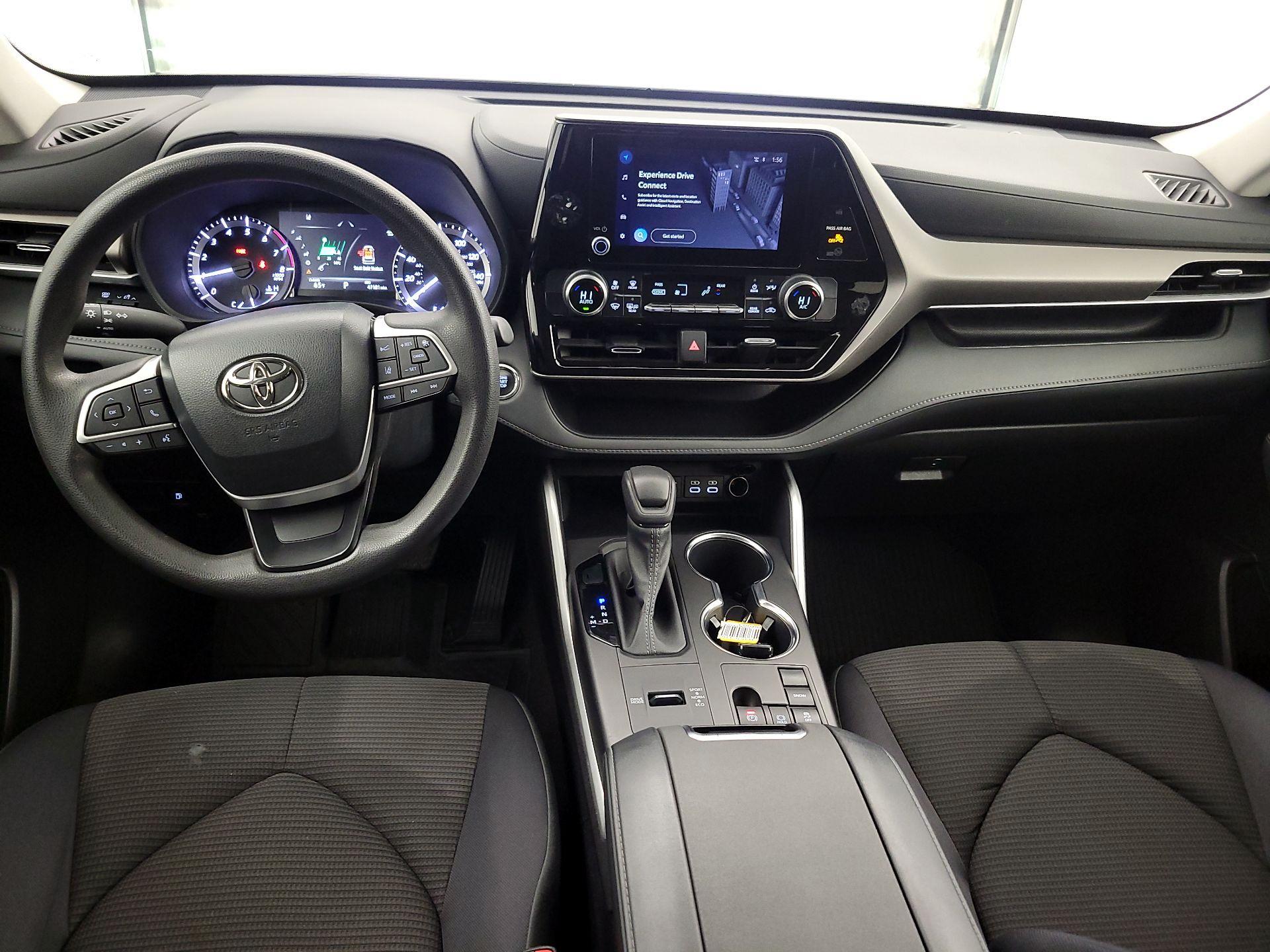 Thumbnail: 2023 Toyota Highlander - 9