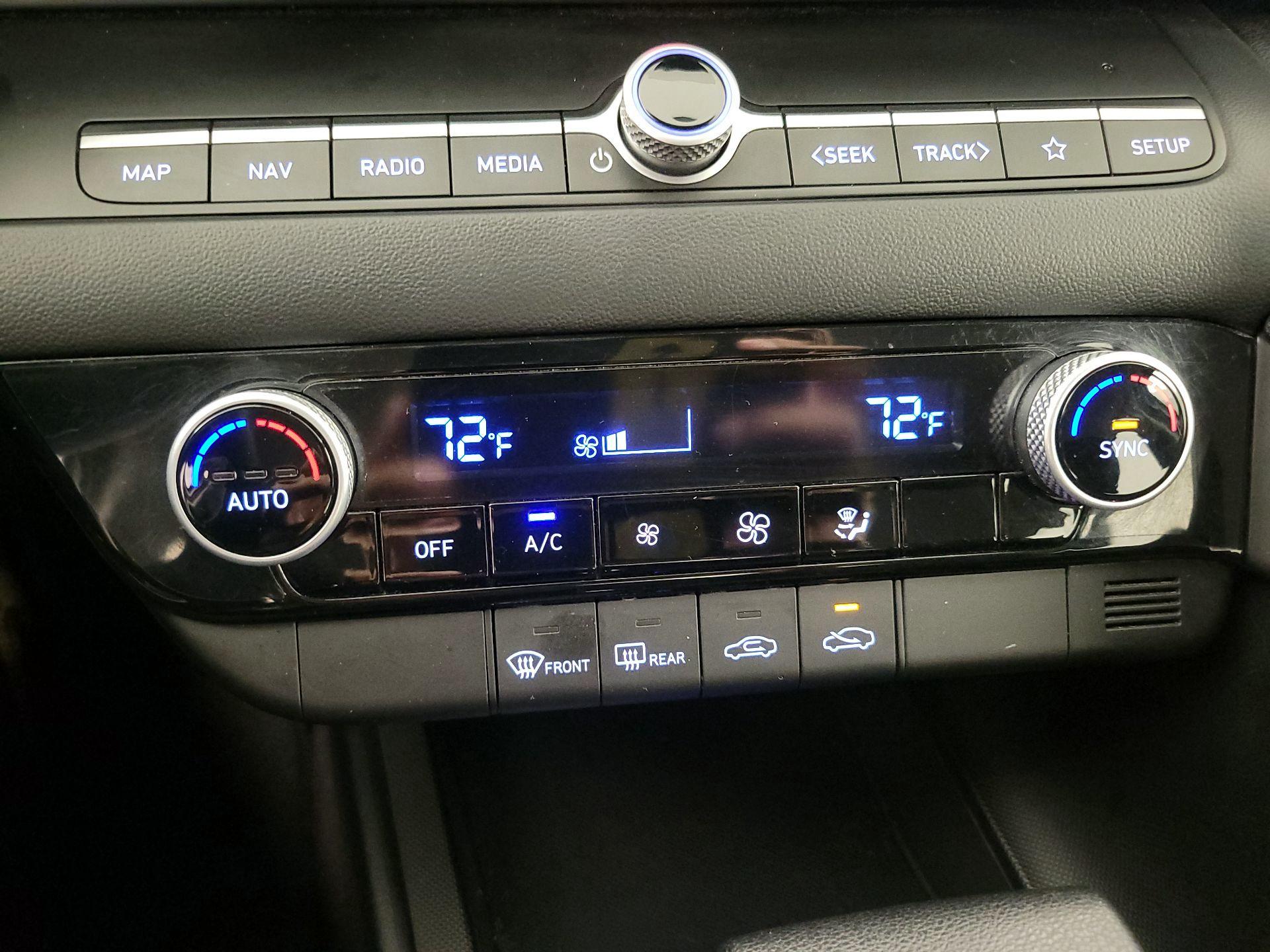 Thumbnail: 2024 Hyundai Elantra - 17