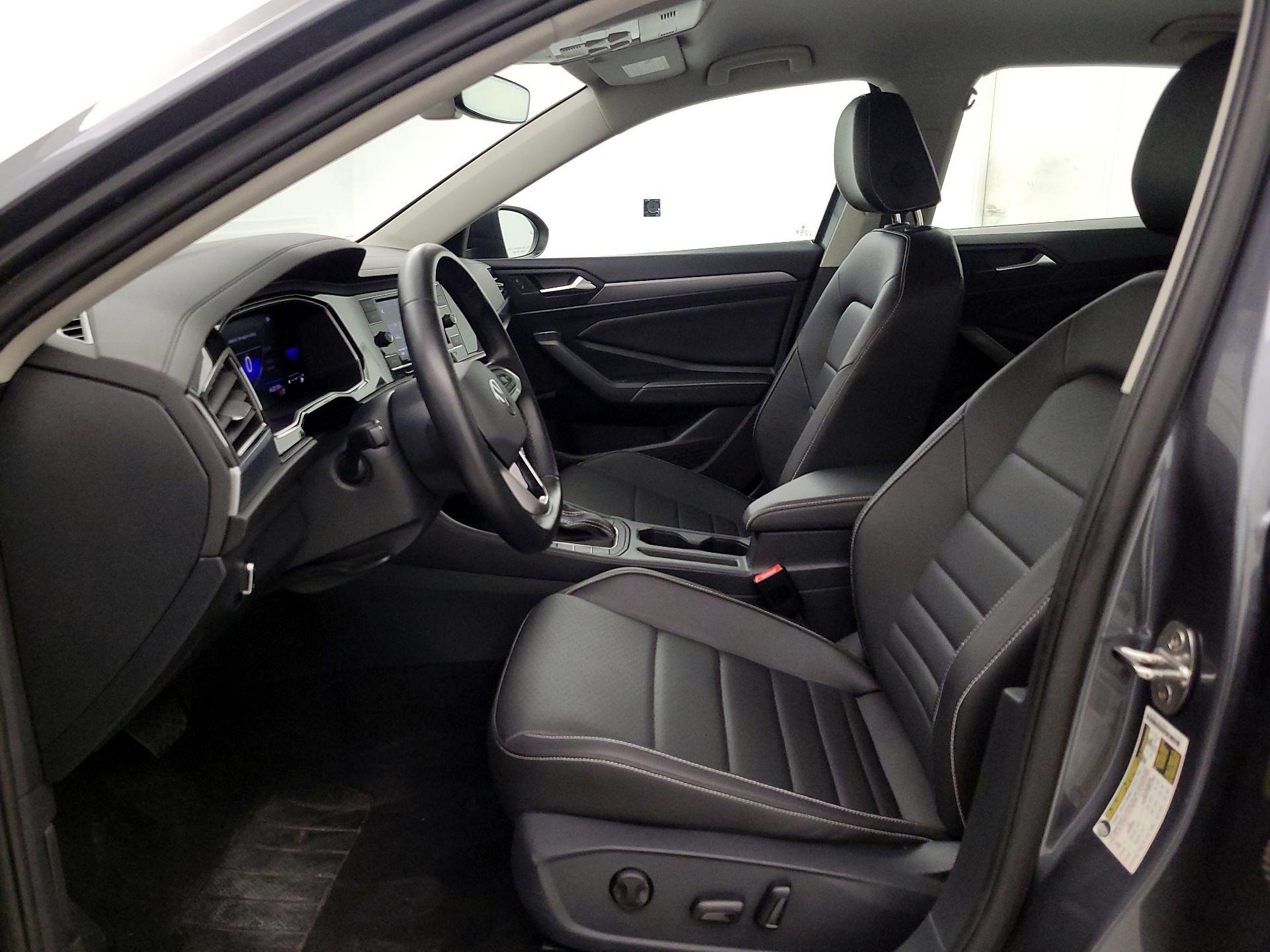 Thumbnail: 2024 Volkswagen Jetta - 11