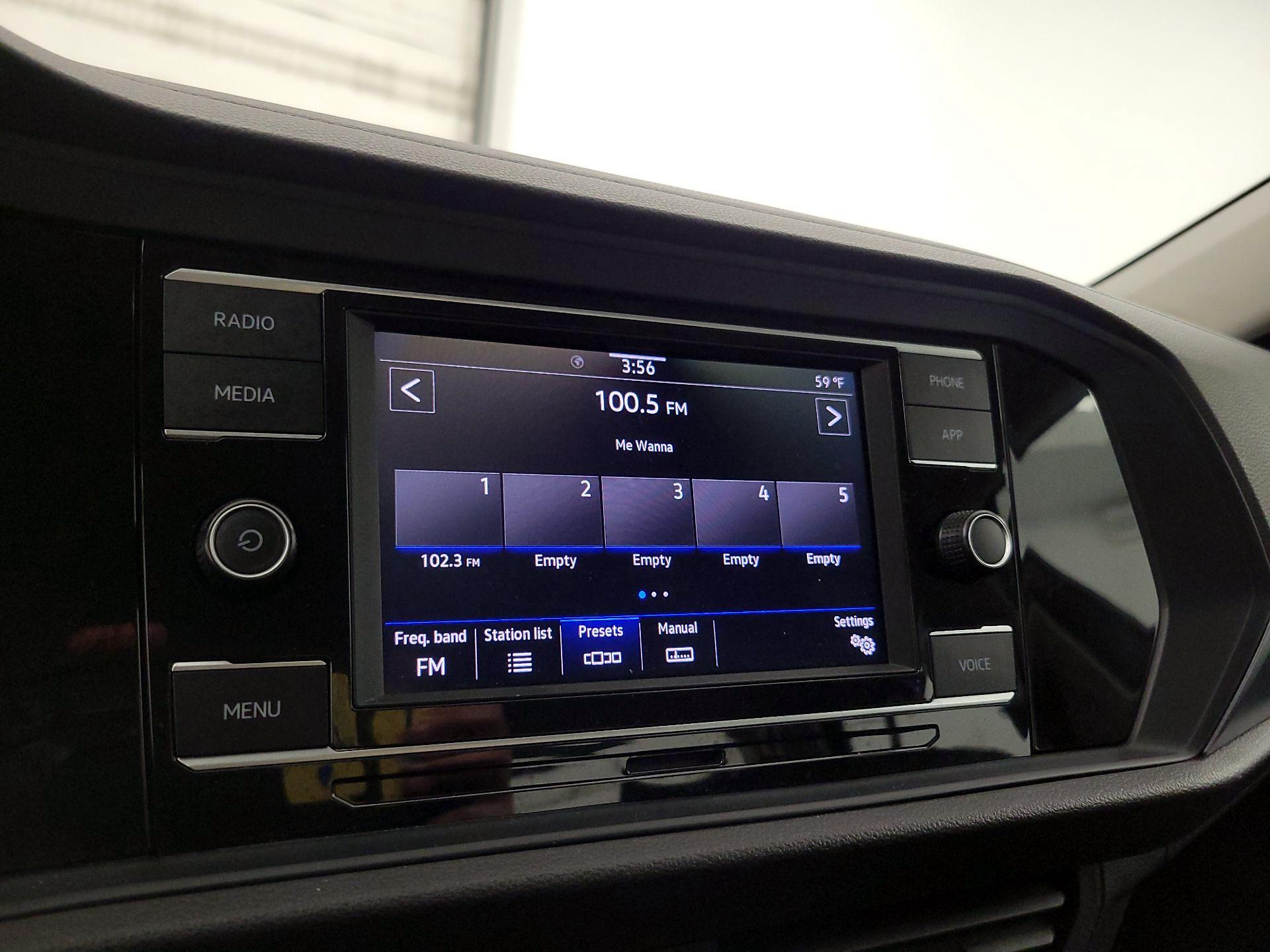 Thumbnail: 2024 Volkswagen Jetta - 15