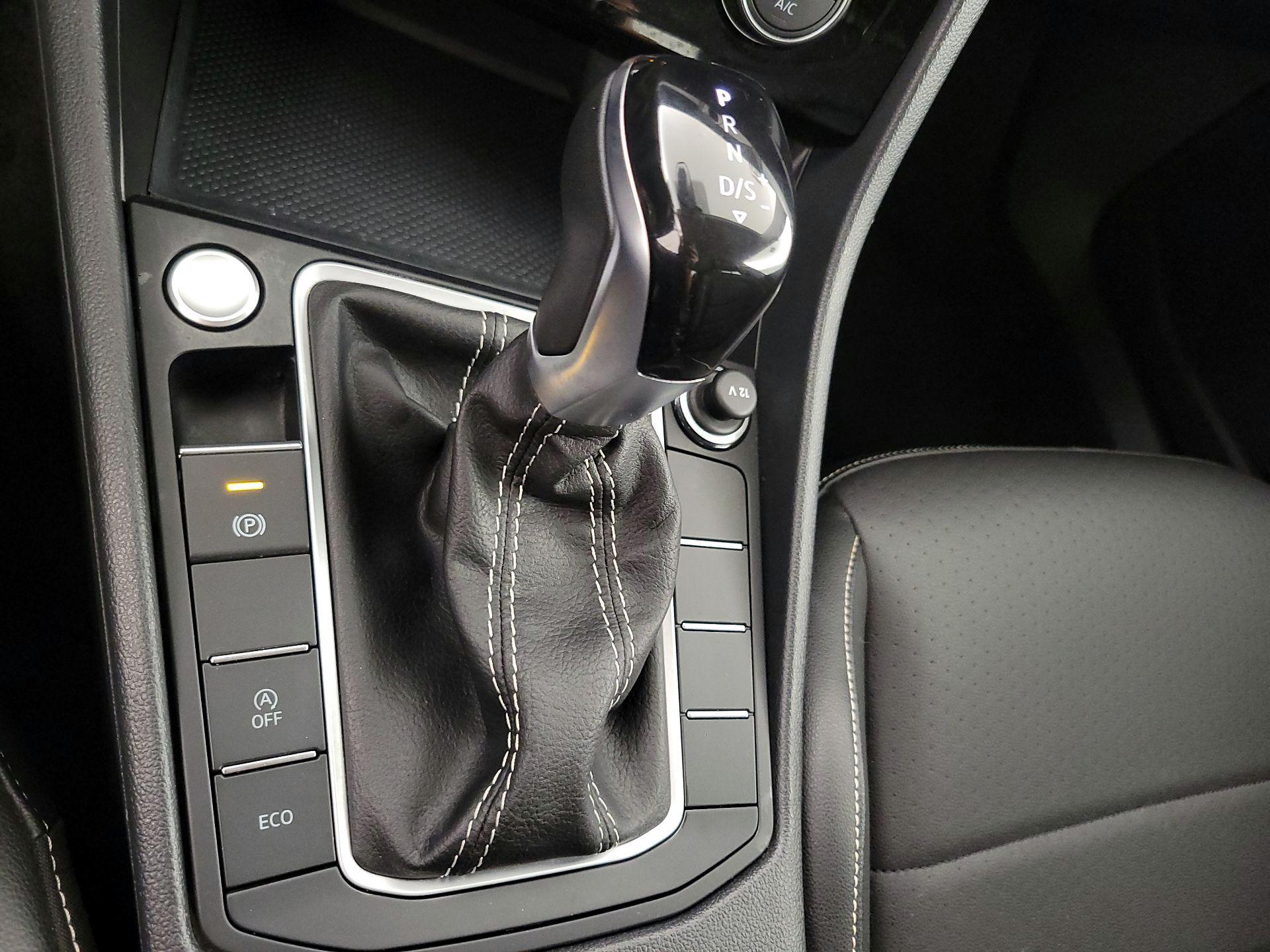 Thumbnail: 2024 Volkswagen Jetta - 17