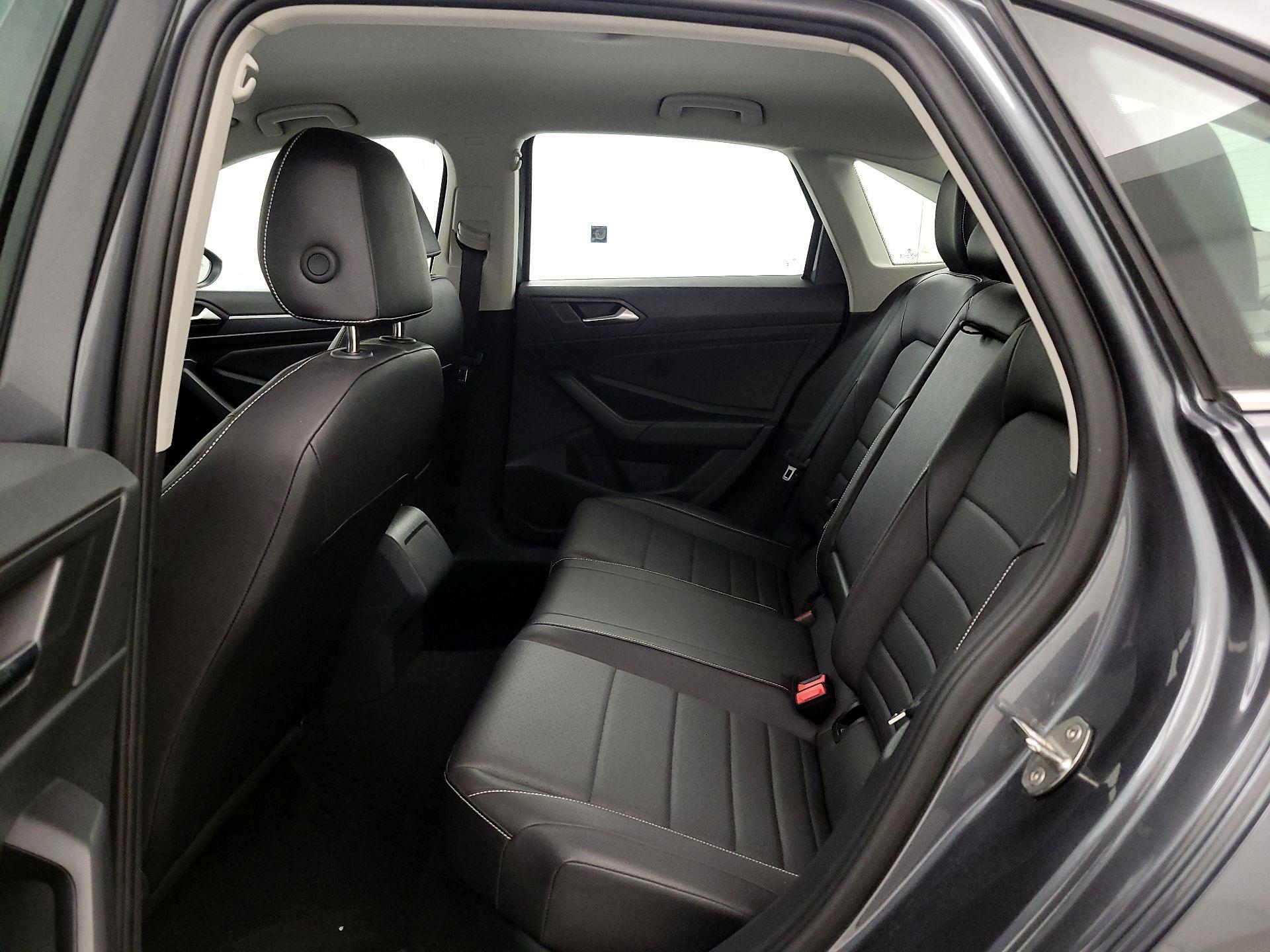 Thumbnail: 2024 Volkswagen Jetta - 19