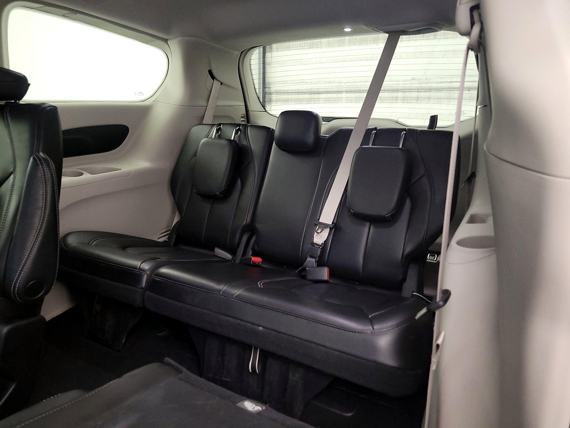 Thumbnail: 2023 Chrysler Pacifica - 20