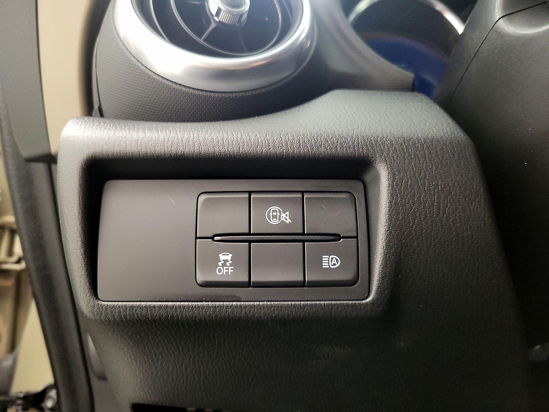 Thumbnail: 2024 Mazda MX-5 Miata - 13