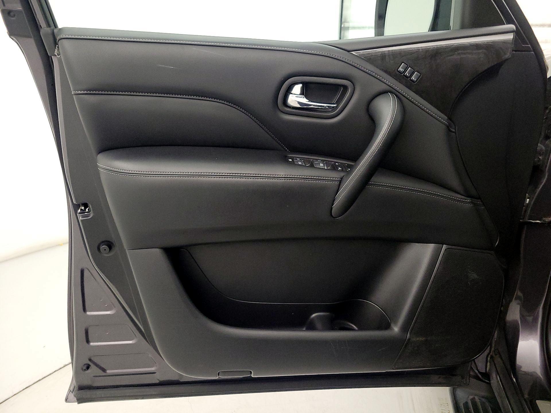 Thumbnail: 2024 INFINITI QX80 - 12