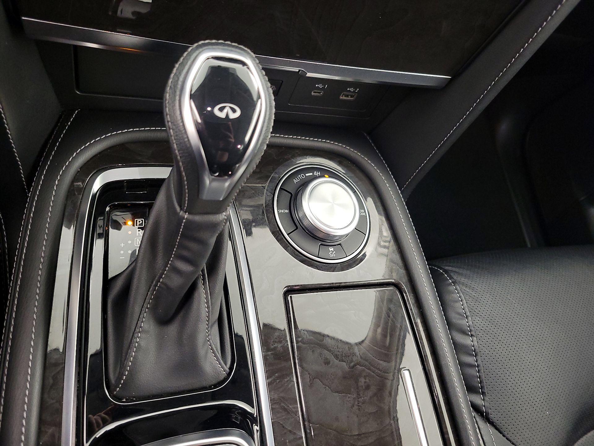 Thumbnail: 2024 INFINITI QX80 - 18