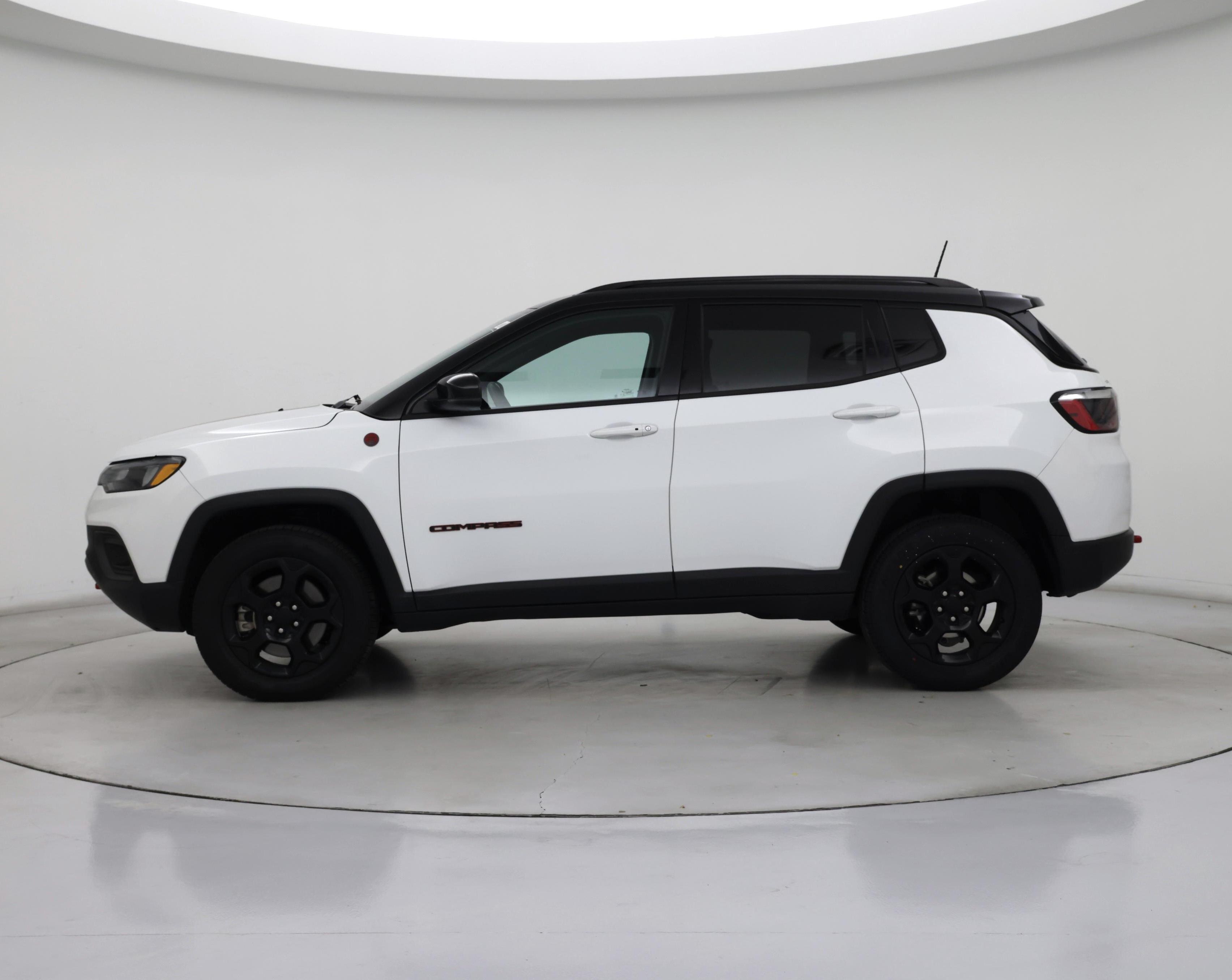 Thumbnail: 2023 Jeep Compass - 3