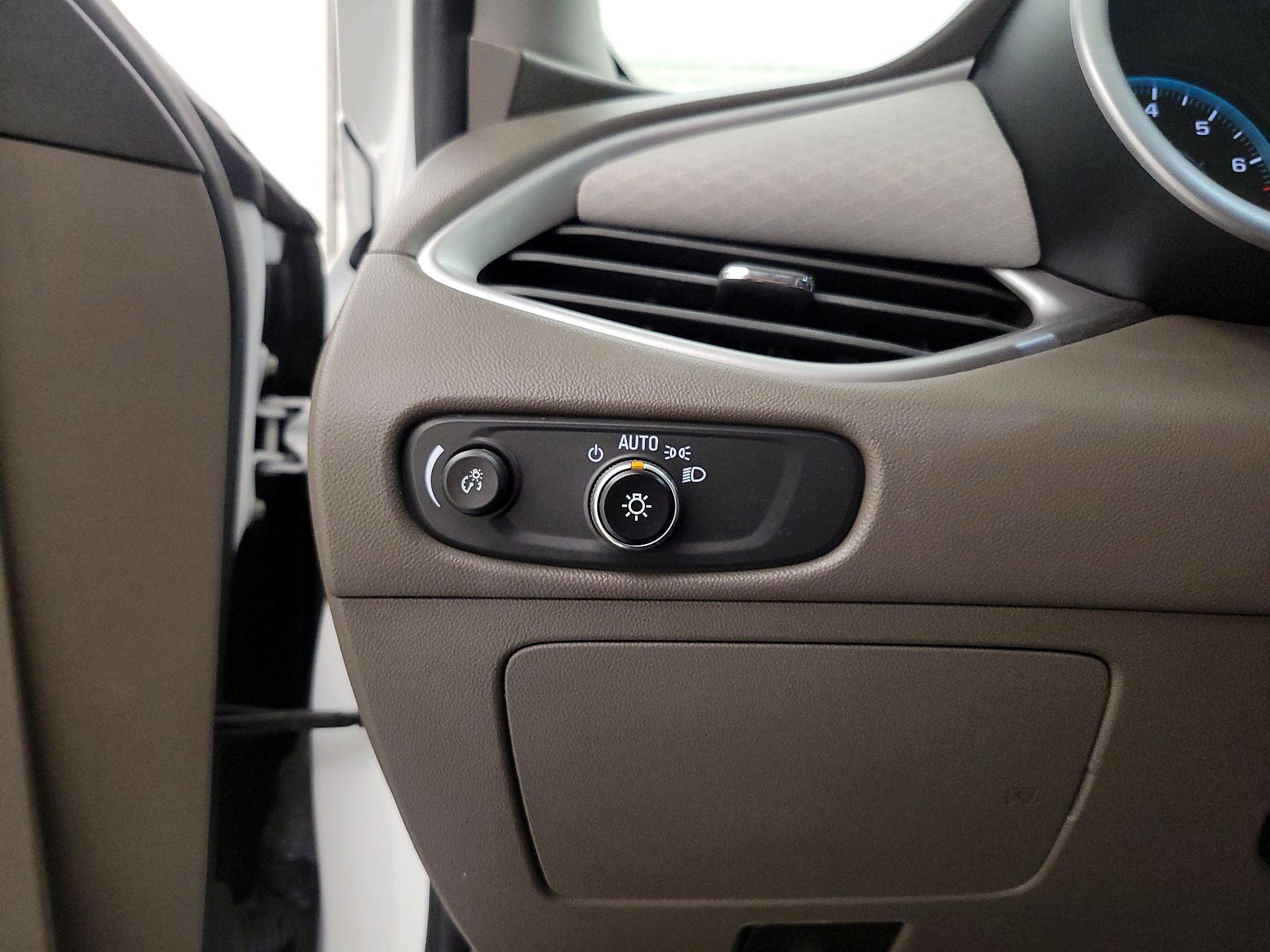 Thumbnail: 2022 Chevrolet Malibu - 13