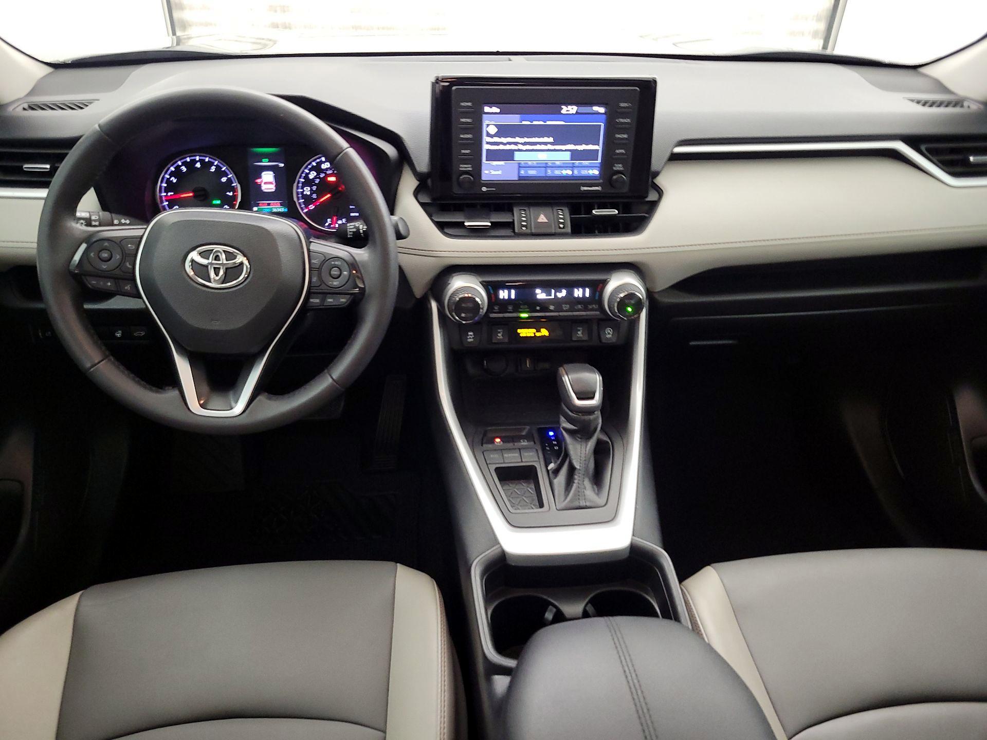 Thumbnail: 2021 Toyota RAV4 - 9