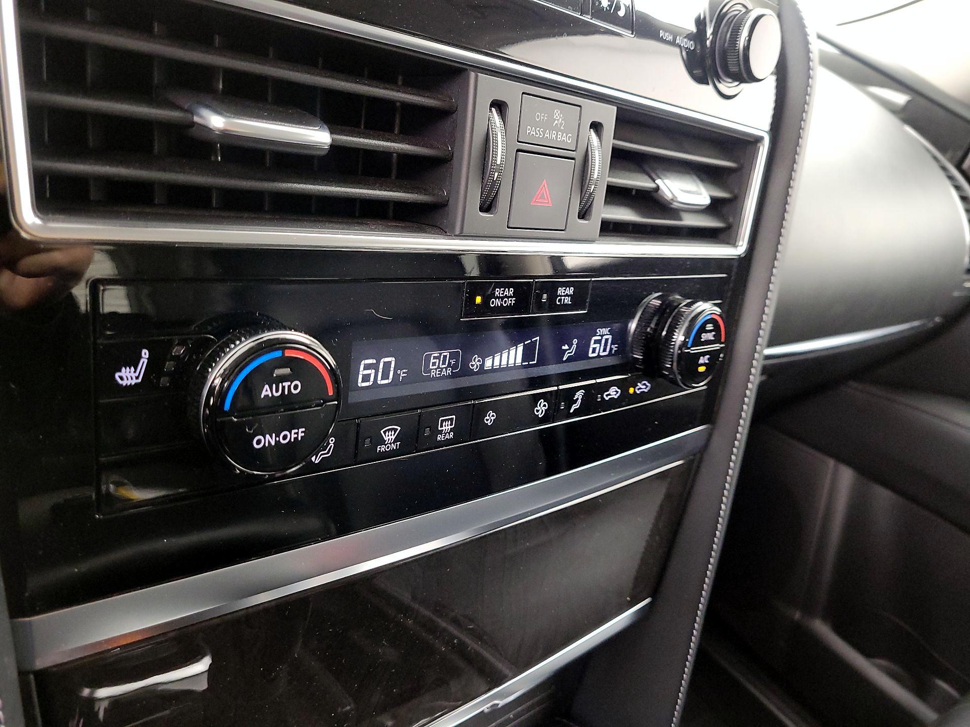 Thumbnail: 2024 INFINITI QX80 - 17