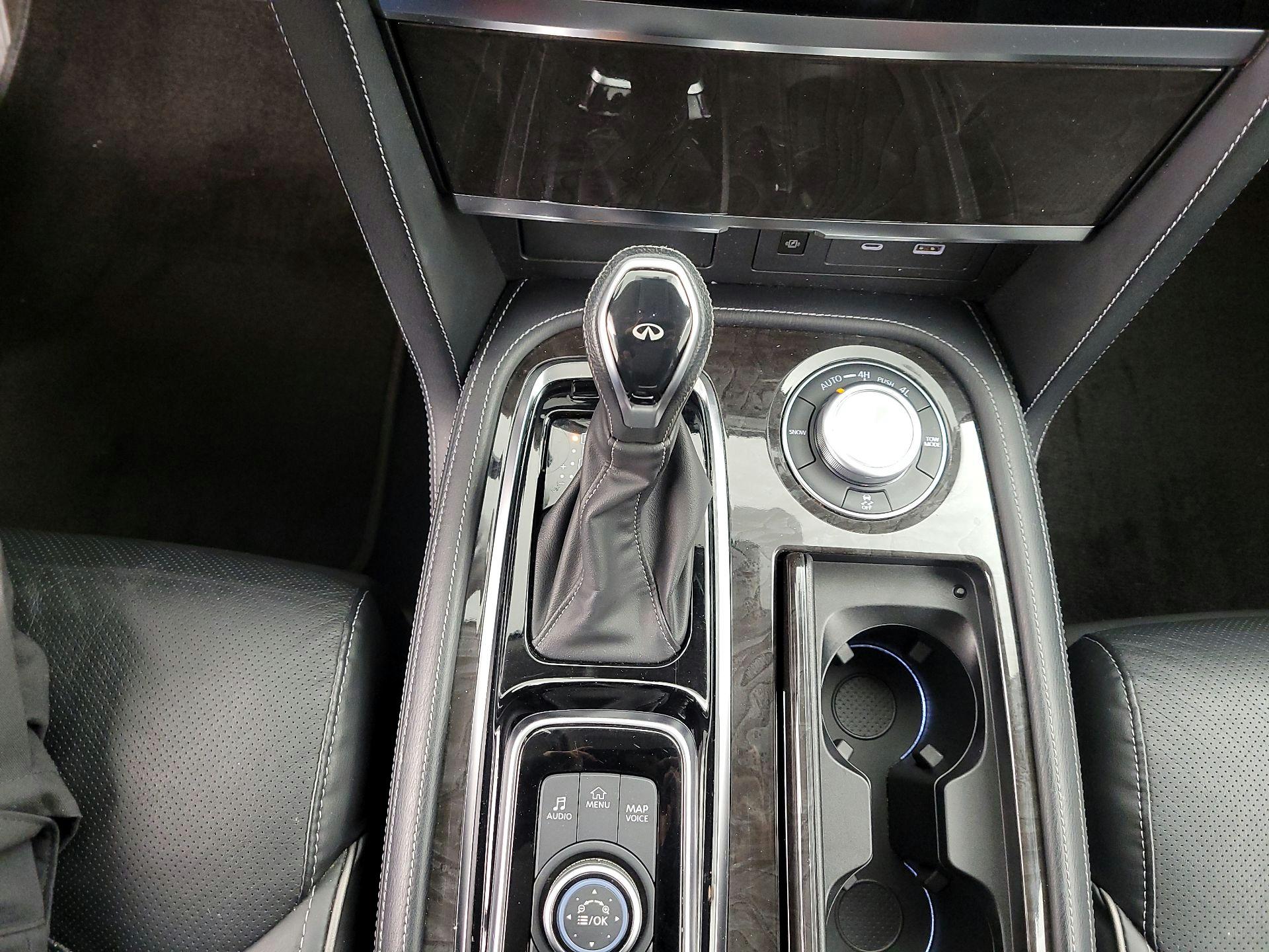 Thumbnail: 2024 INFINITI QX80 - 18