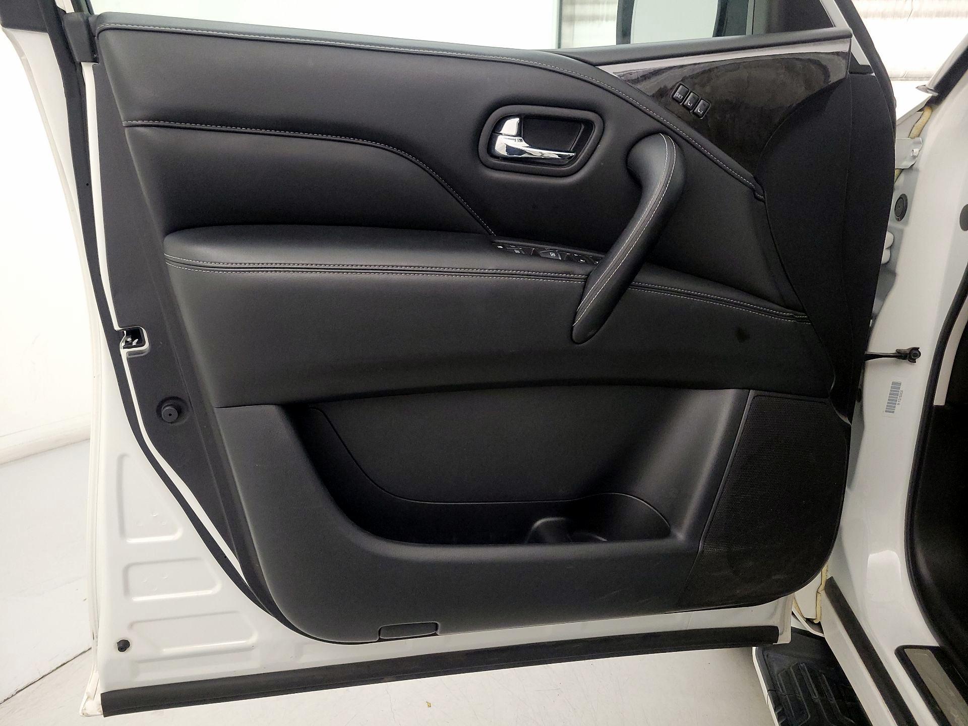 Thumbnail: 2024 INFINITI QX80 - 12