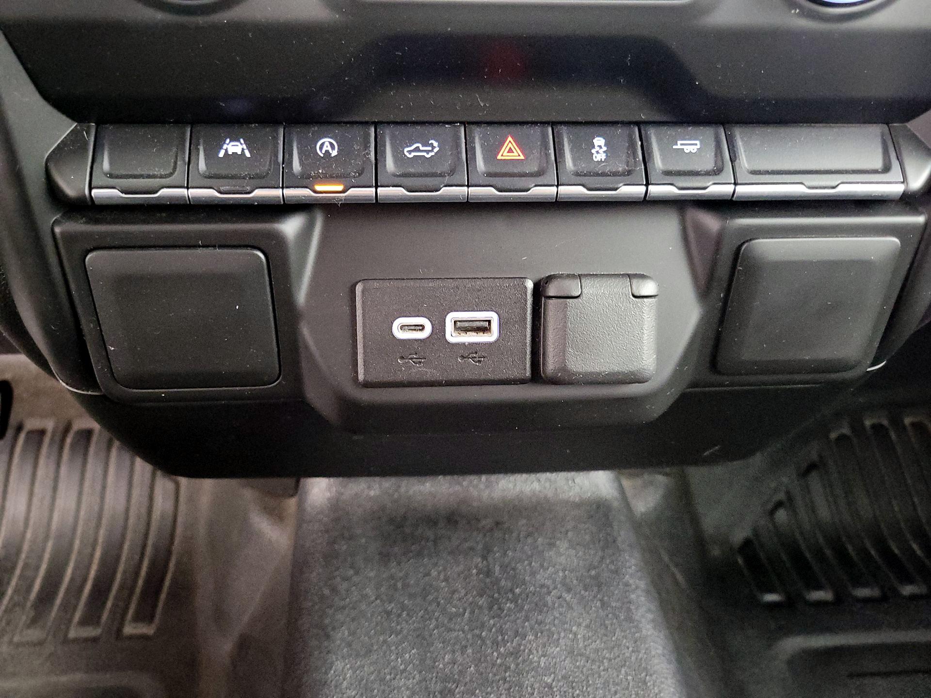 Thumbnail: 2023 Chevrolet Silverado 1500 - 18