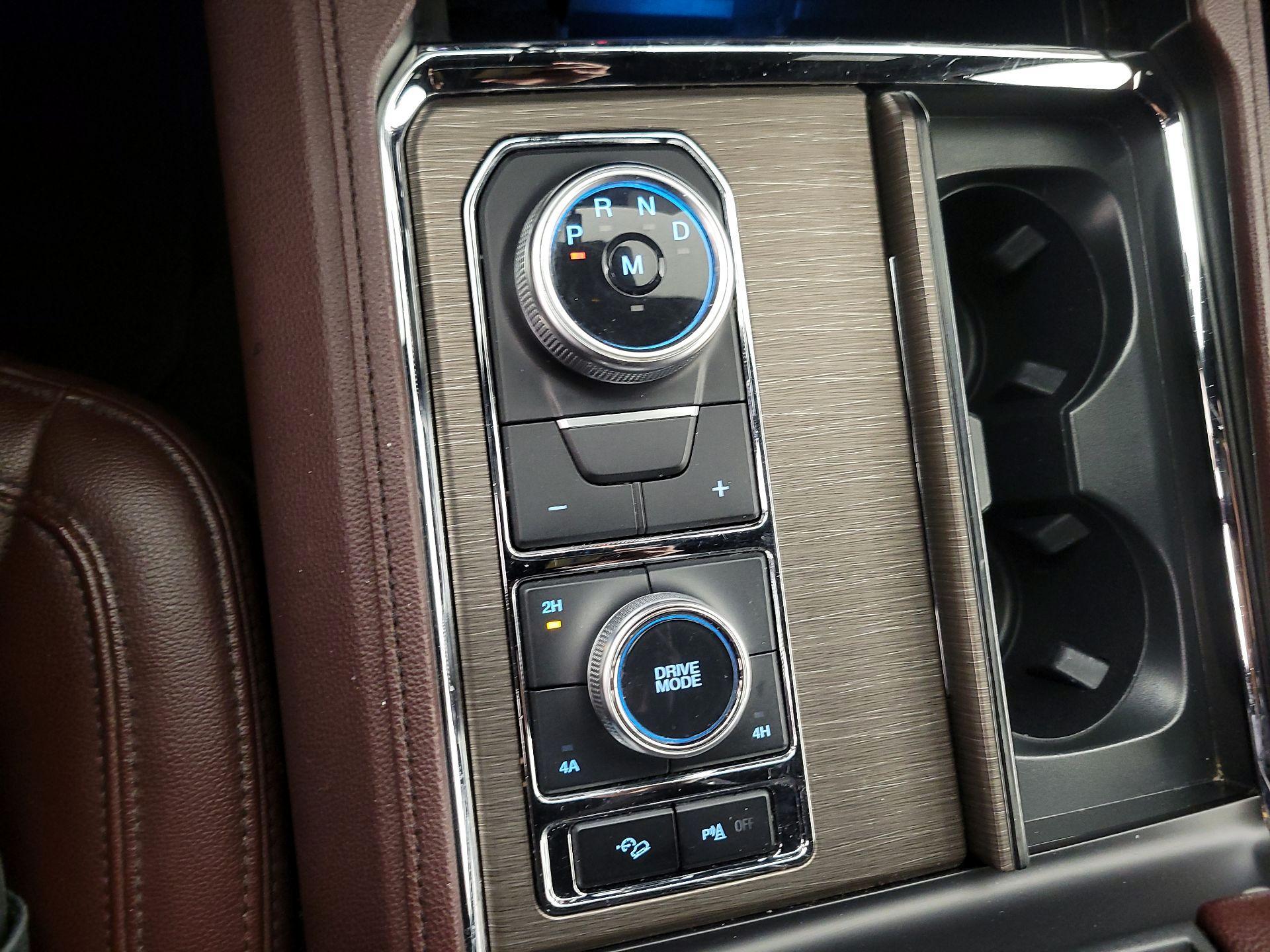 Thumbnail: 2024 Ford Expedition - 18