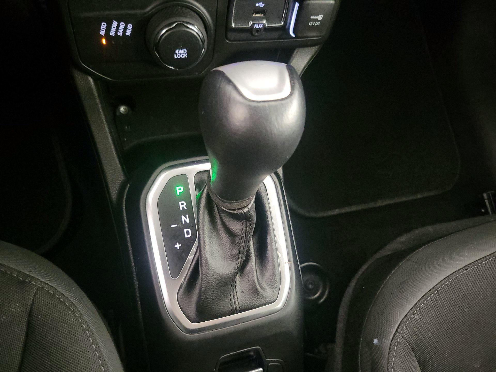 Thumbnail: 2023 Jeep Renegade - 17