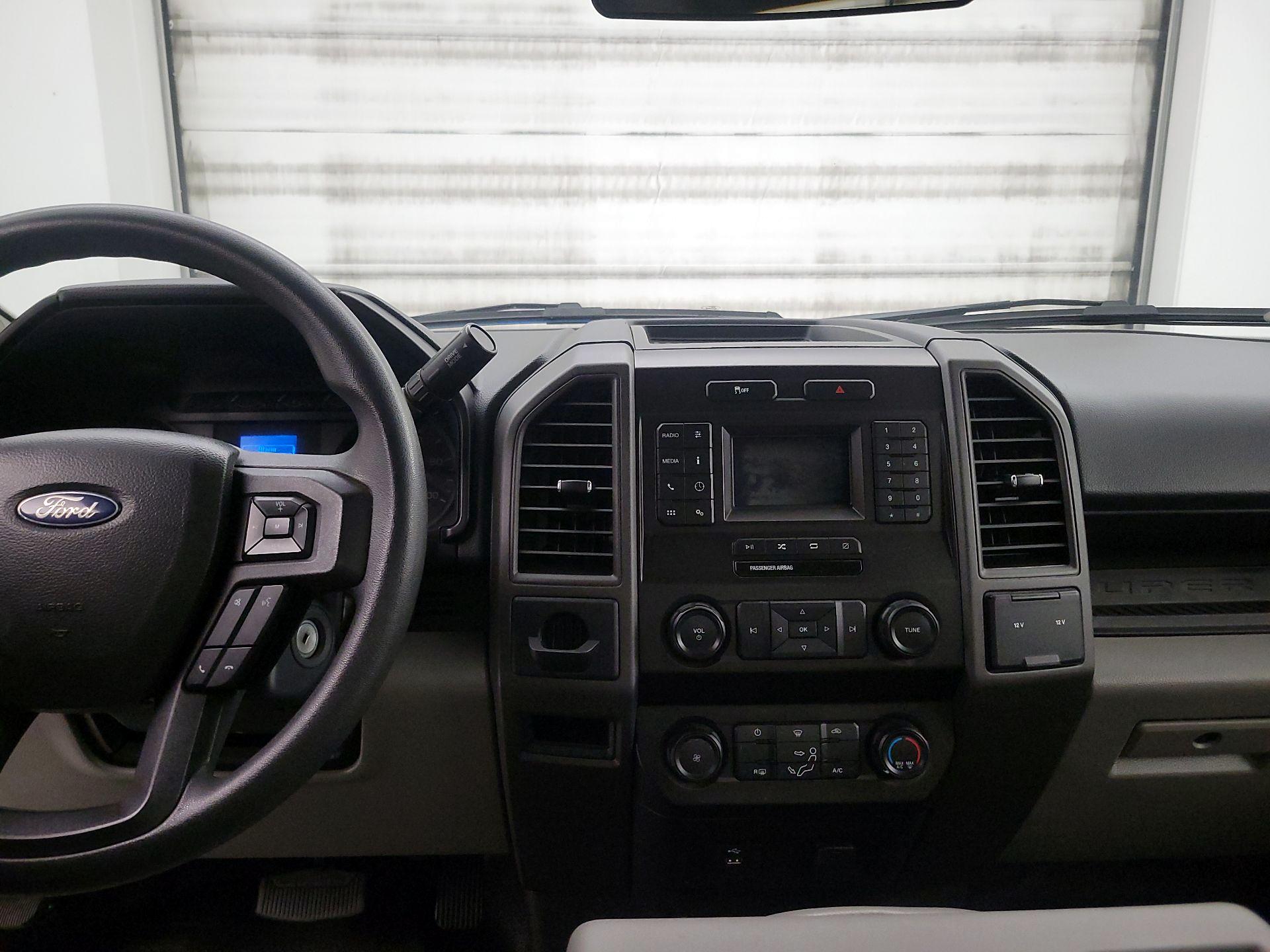 Thumbnail: 2022 Ford F-350 - 9