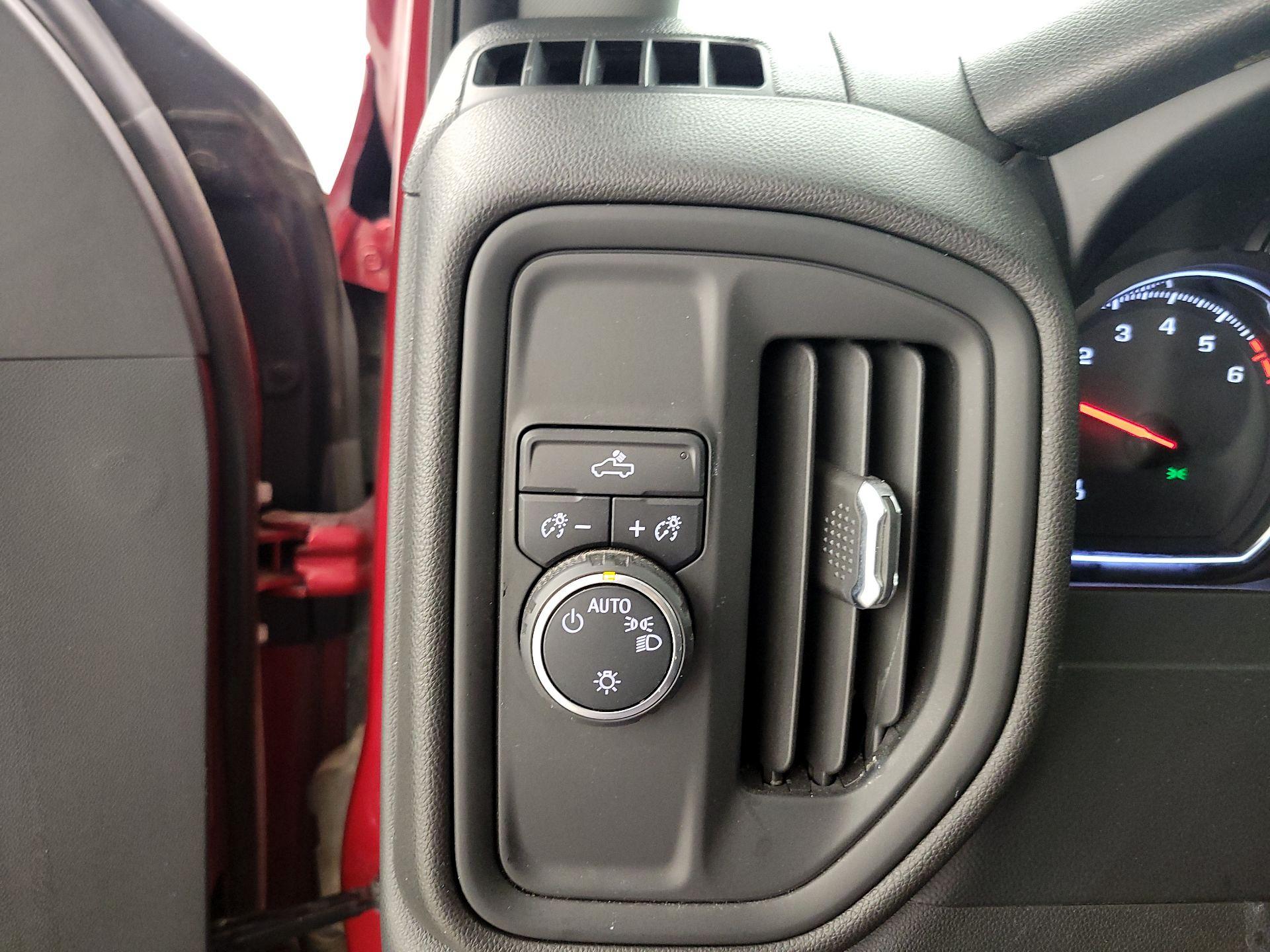 Thumbnail: 2021 Chevrolet Silverado 1500 - 13