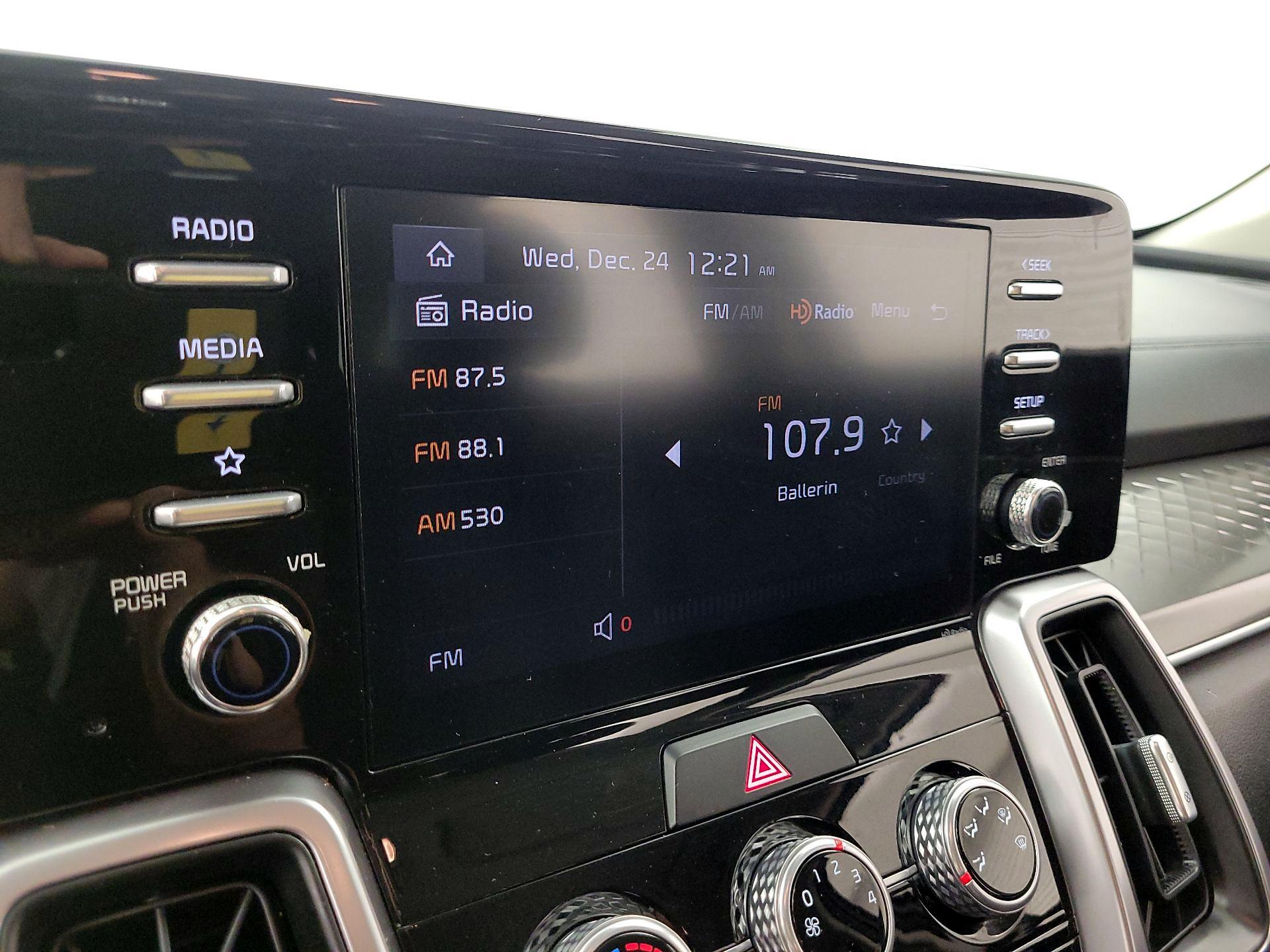 Thumbnail: 2023 Kia Sorento - 15