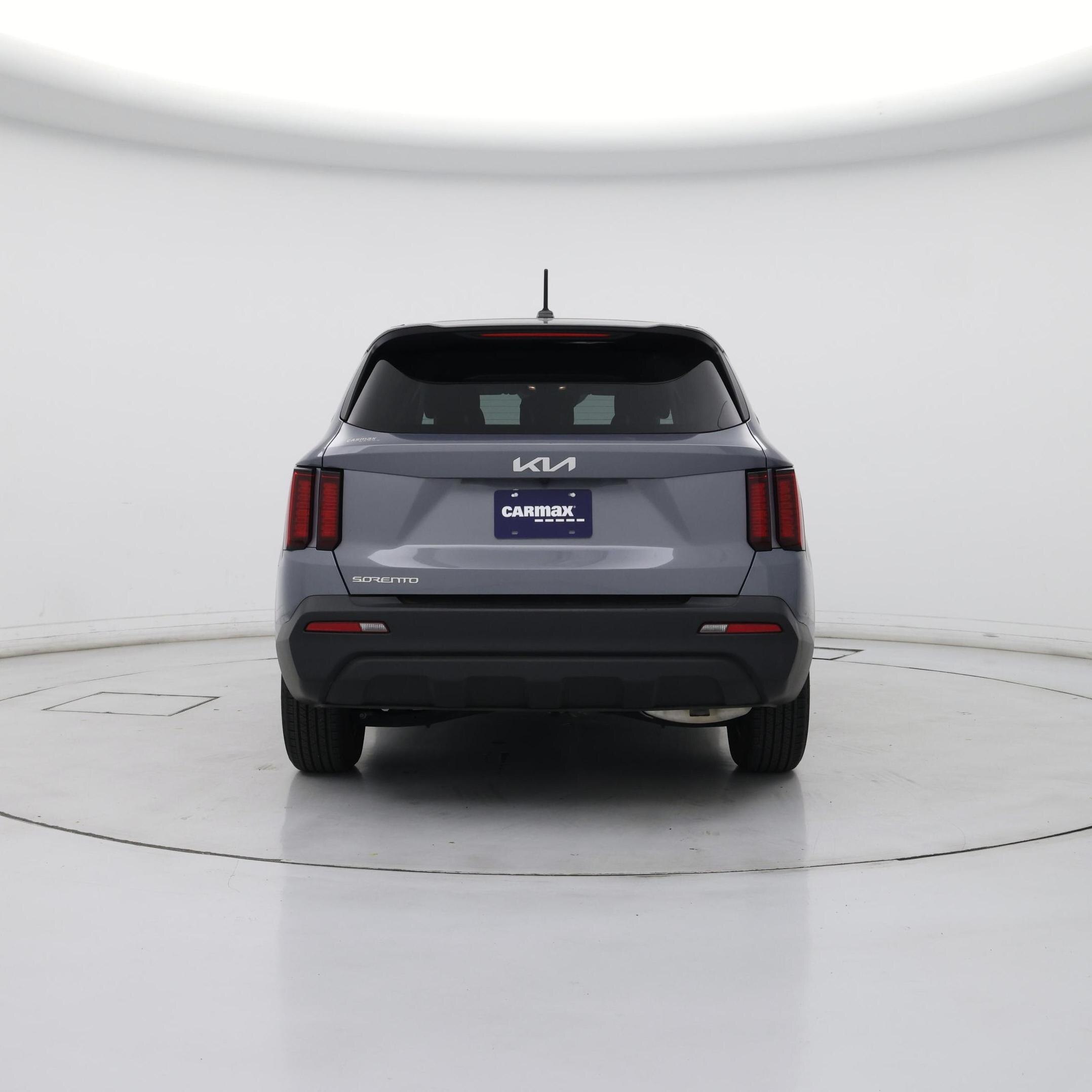 Thumbnail: 2023 Kia Sorento - 6