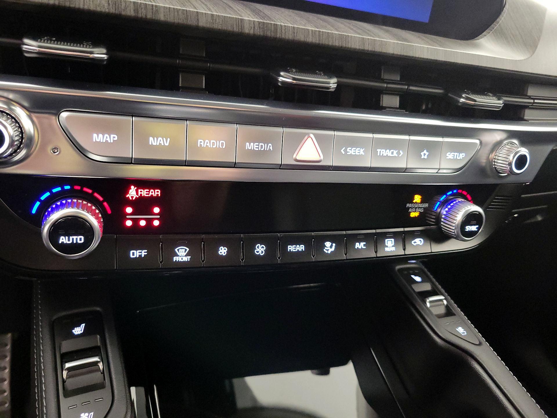 Thumbnail: 2025 Kia Telluride - 17