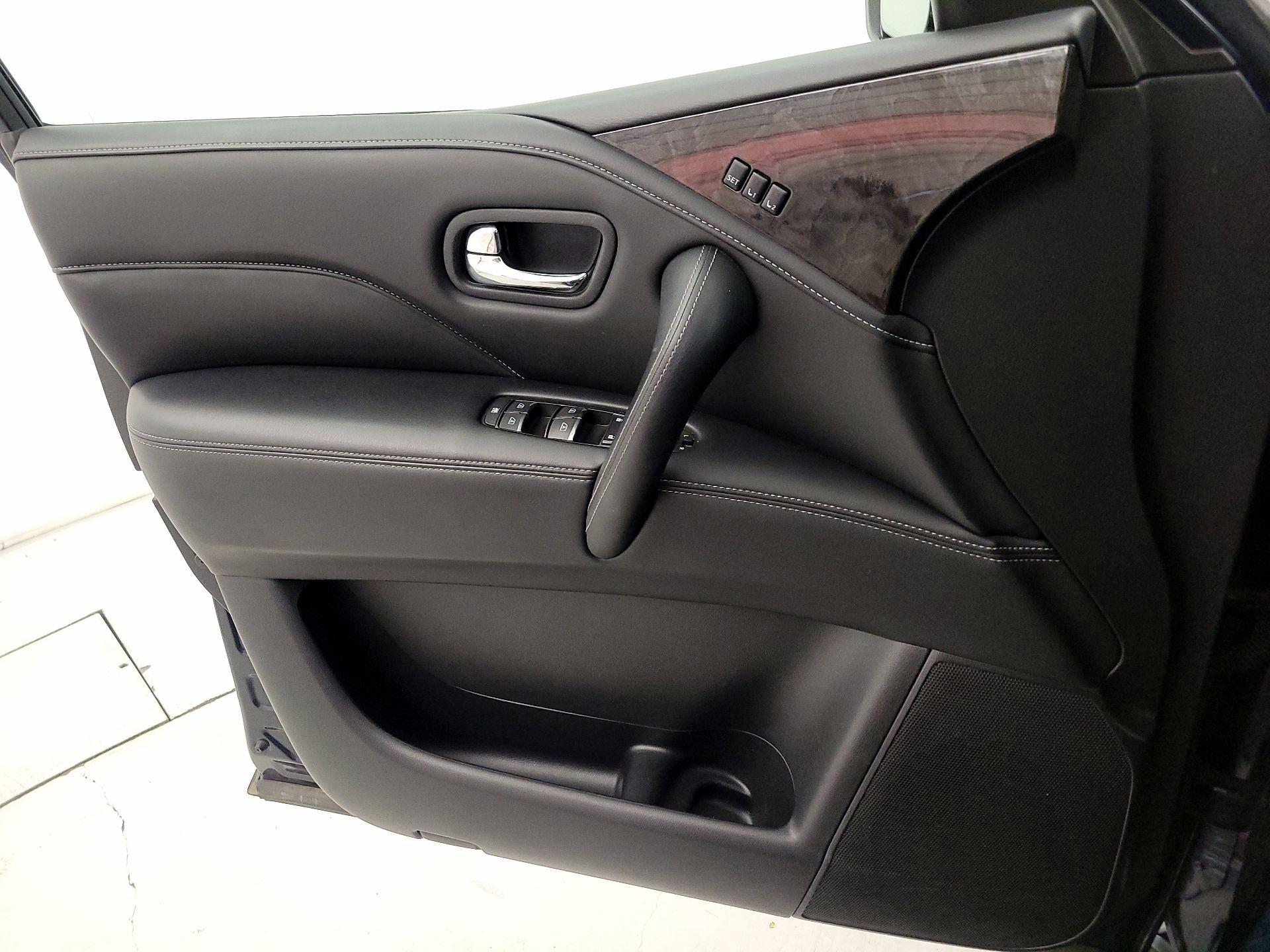 Thumbnail: 2024 INFINITI QX80 - 12