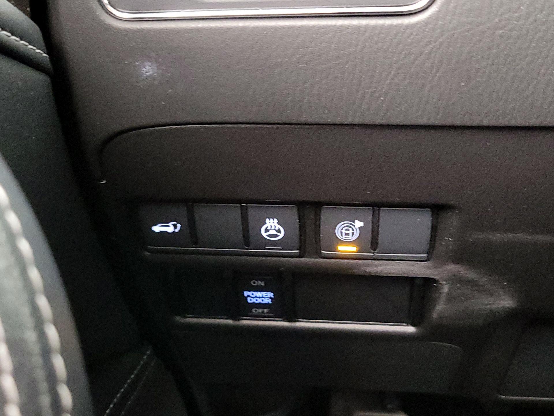 Thumbnail: 2024 INFINITI QX80 - 13