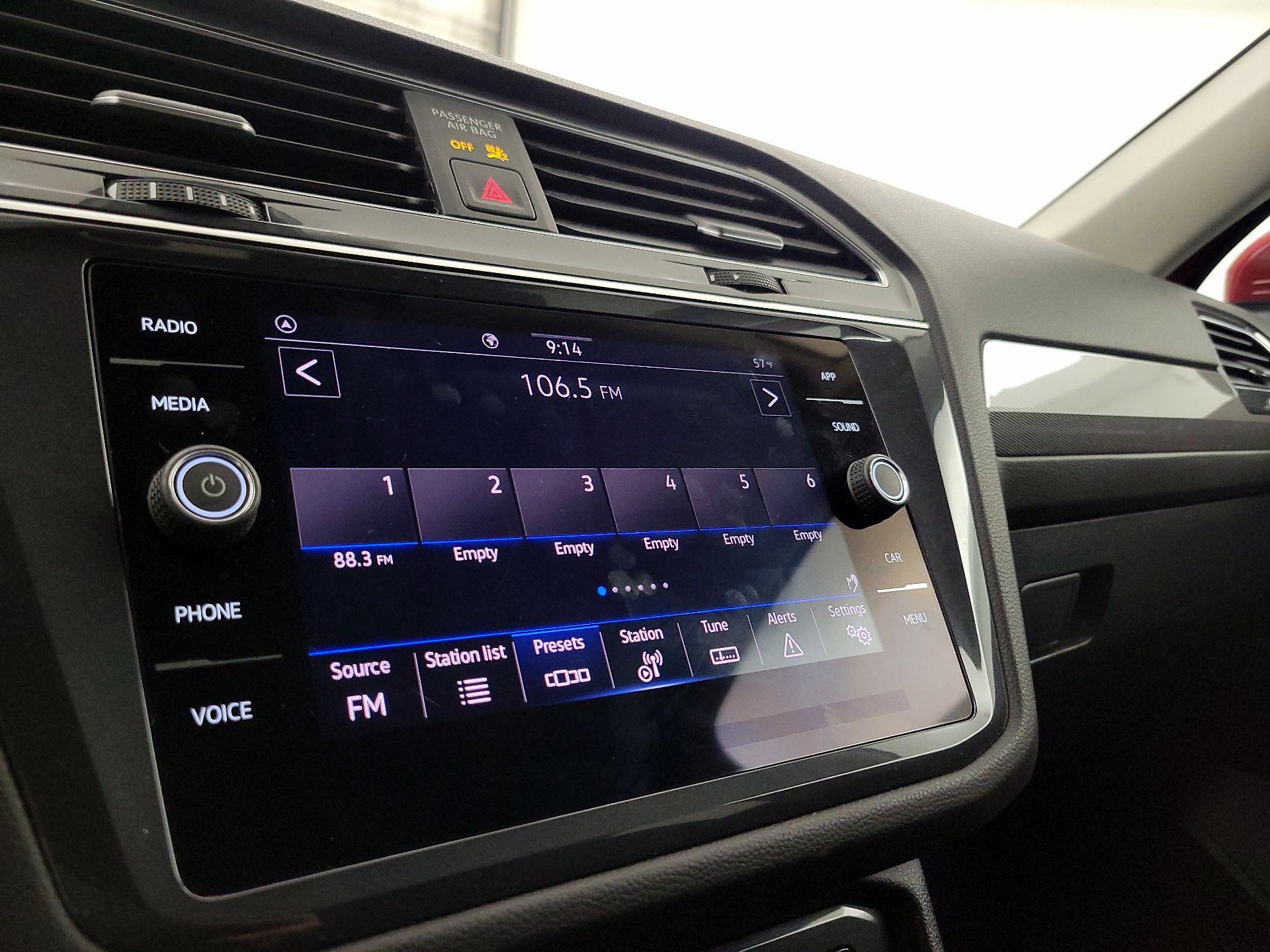 Thumbnail: 2023 Volkswagen Tiguan - 15