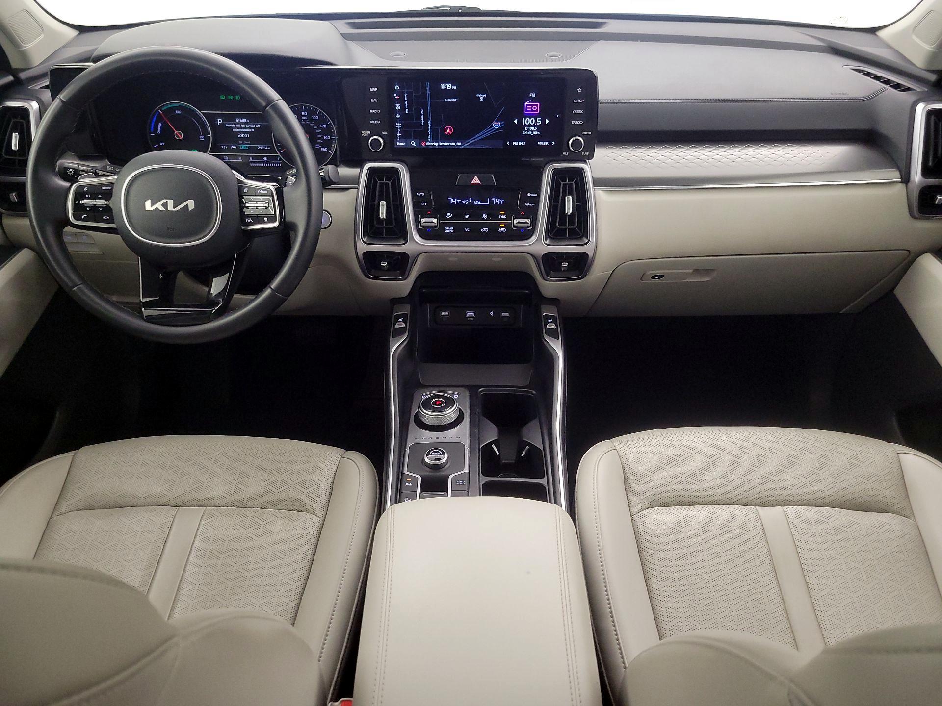 Thumbnail: 2023 Kia Sorento - 9