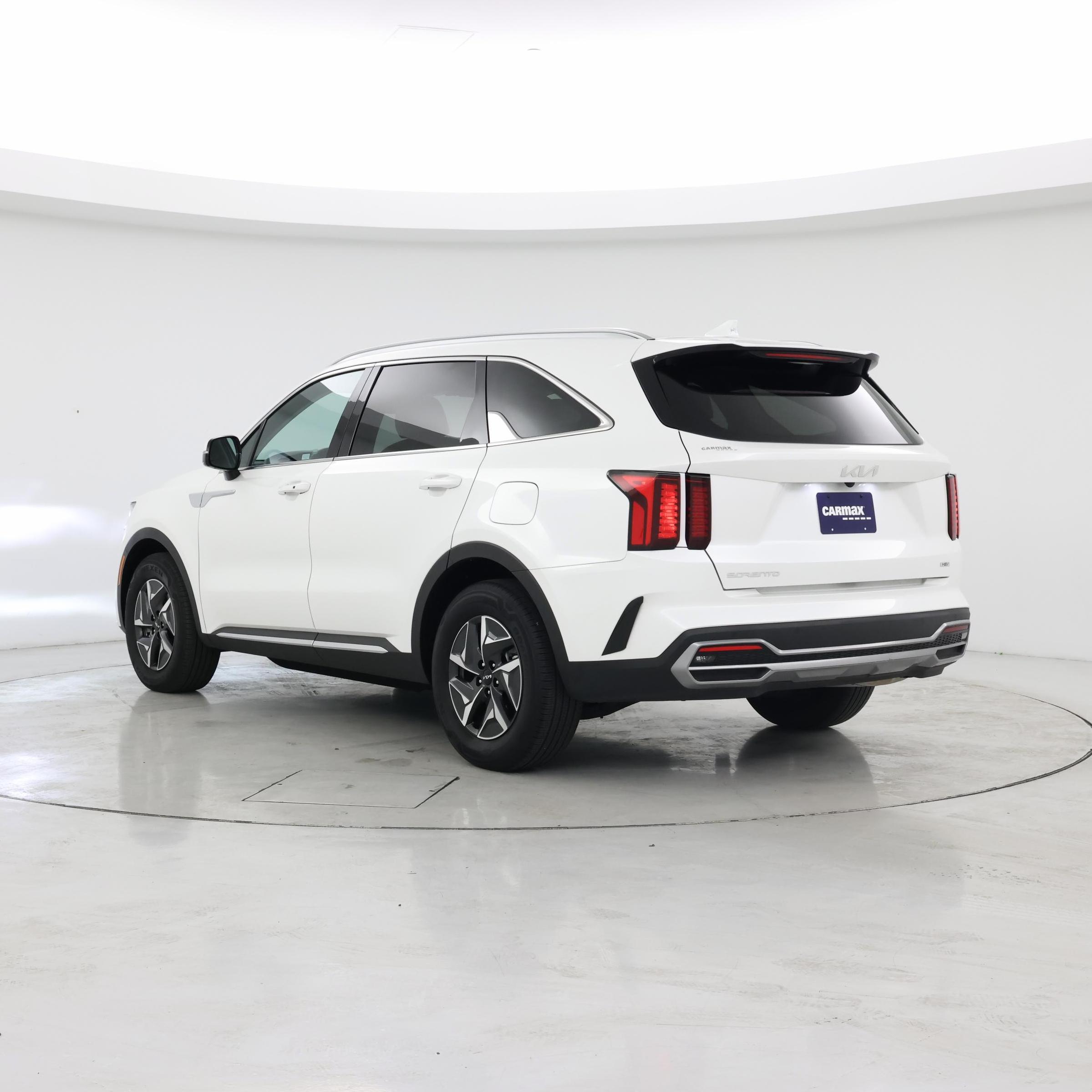 Thumbnail: 2023 Kia Sorento - 2