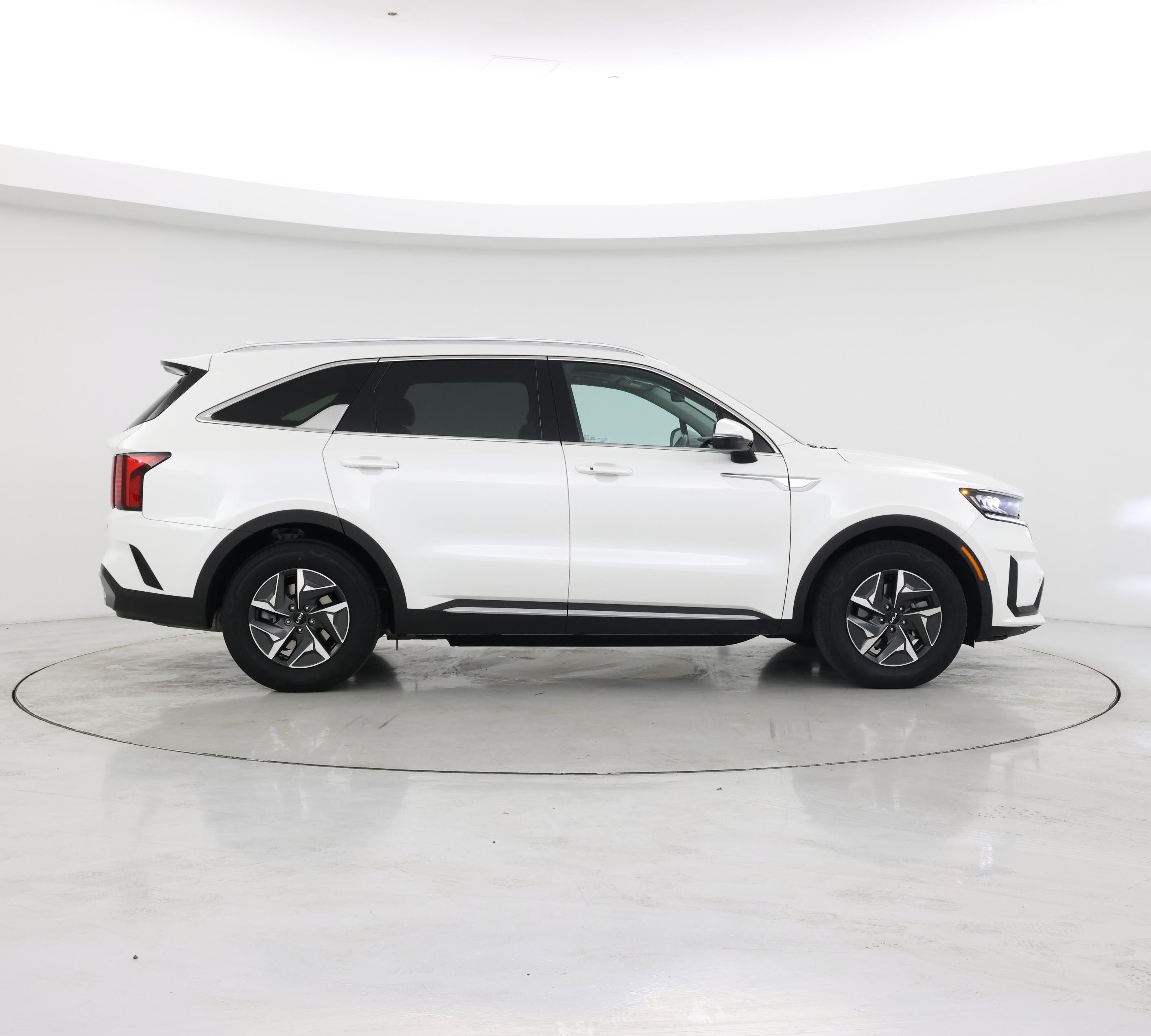 Thumbnail: 2023 Kia Sorento - 7