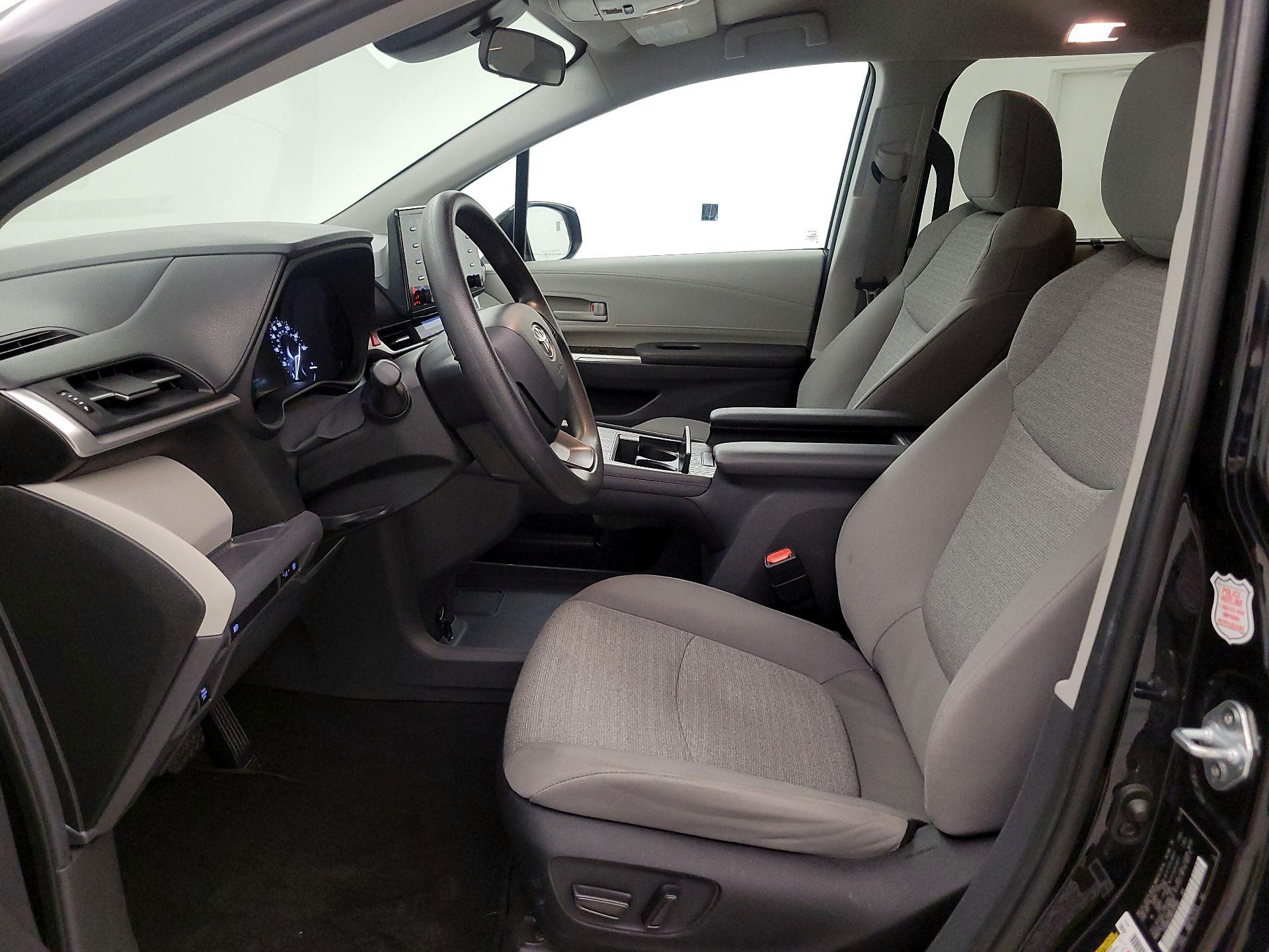 Thumbnail: 2024 Toyota Sienna - 11