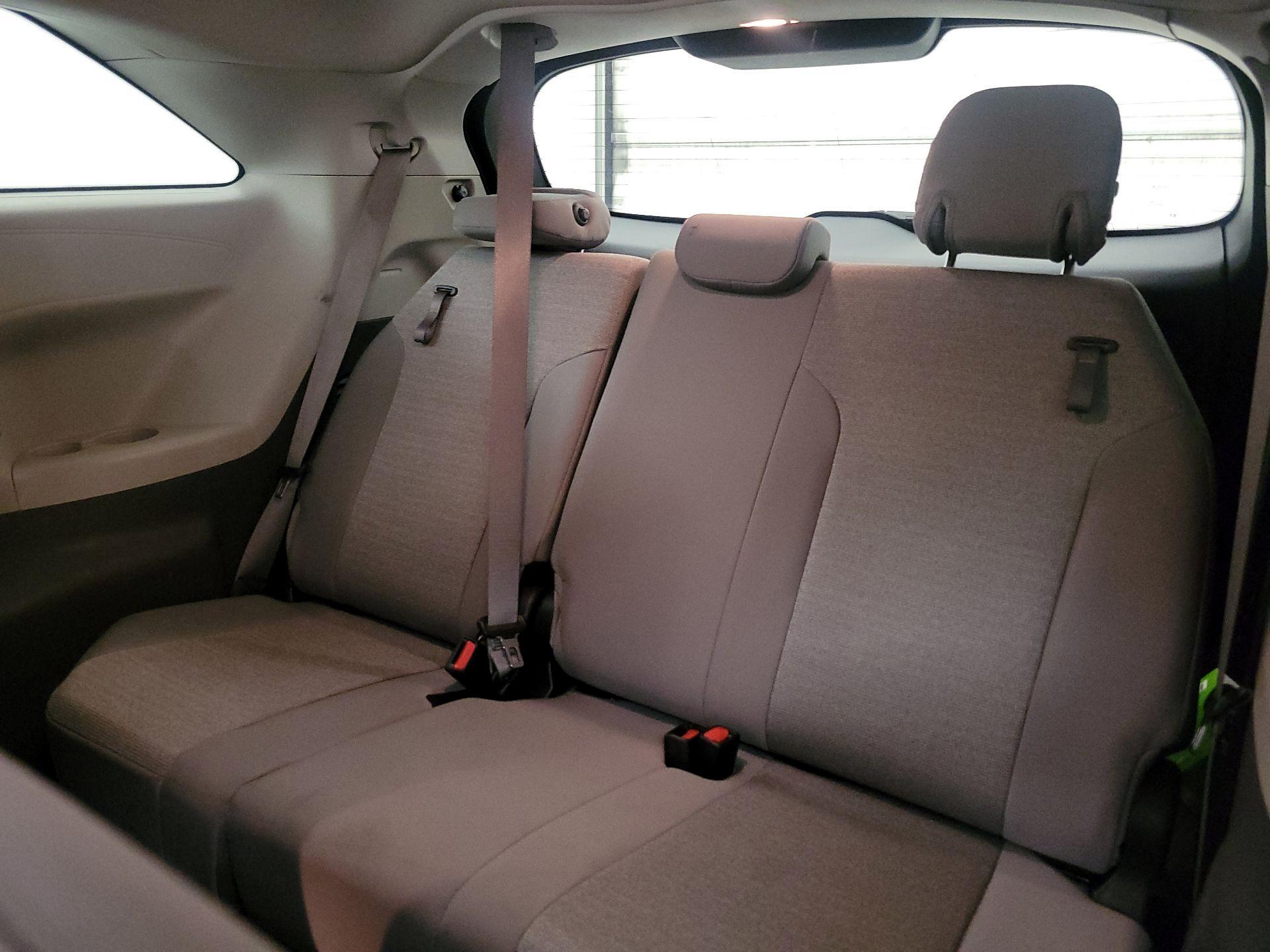 Thumbnail: 2024 Toyota Sienna - 20