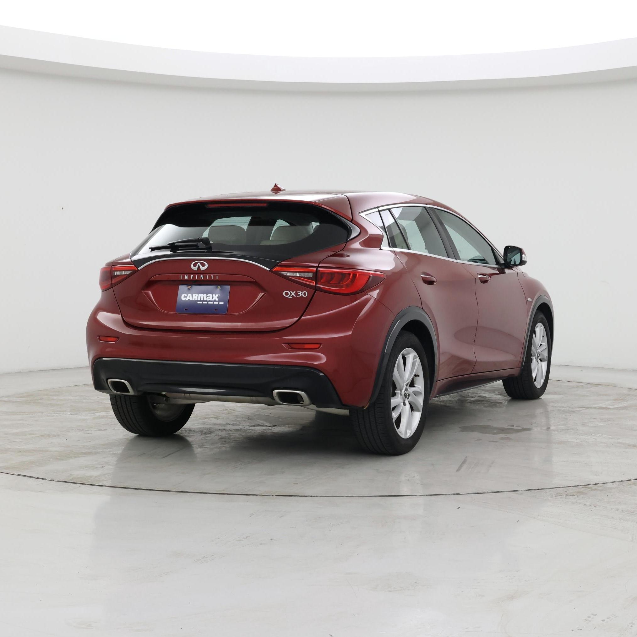 Thumbnail: 2018 INFINITI QX30 - 8