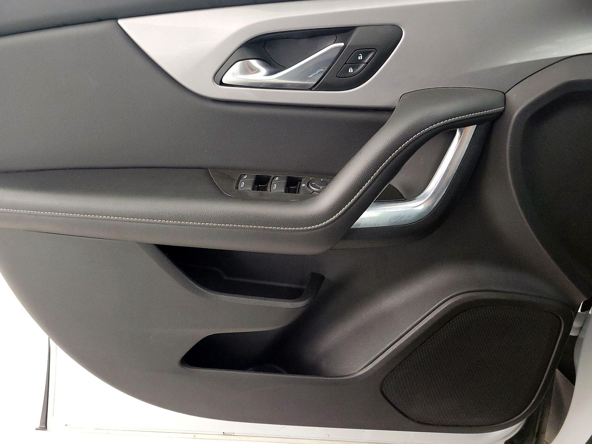 Thumbnail: 2024 Chevrolet Blazer - 12