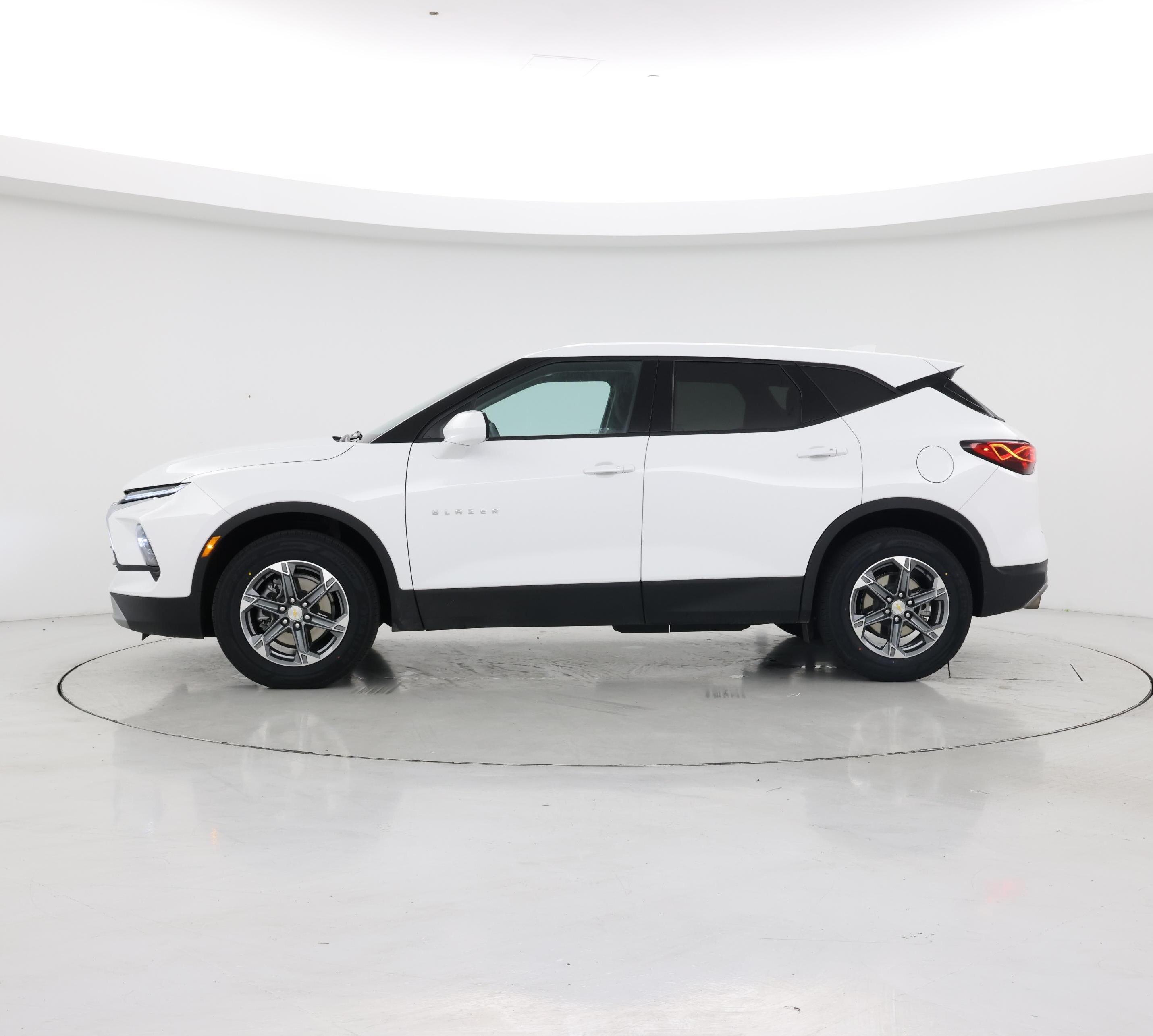 Thumbnail: 2024 Chevrolet Blazer - 3