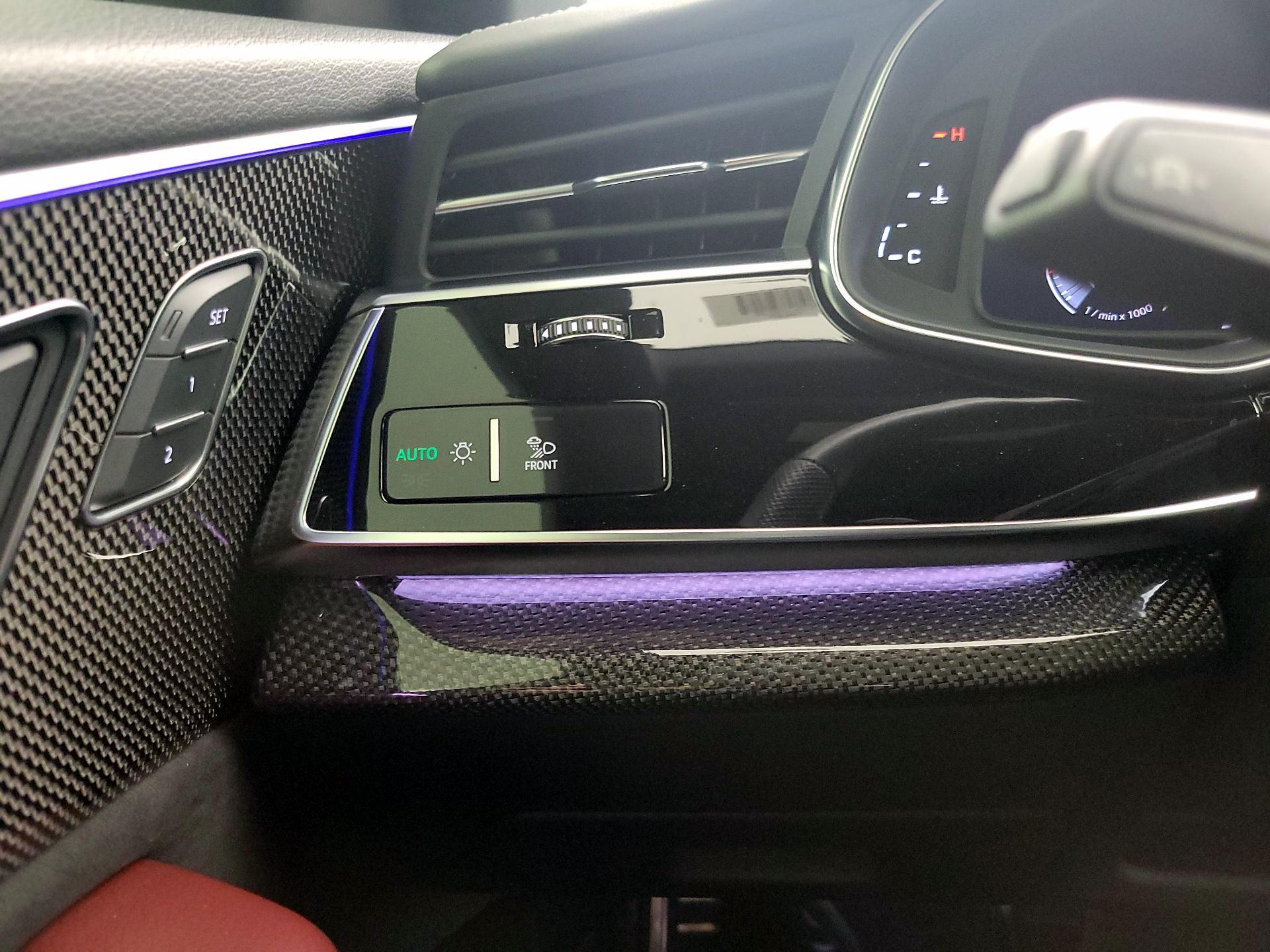 Thumbnail: 2020 Audi SQ8 - 13