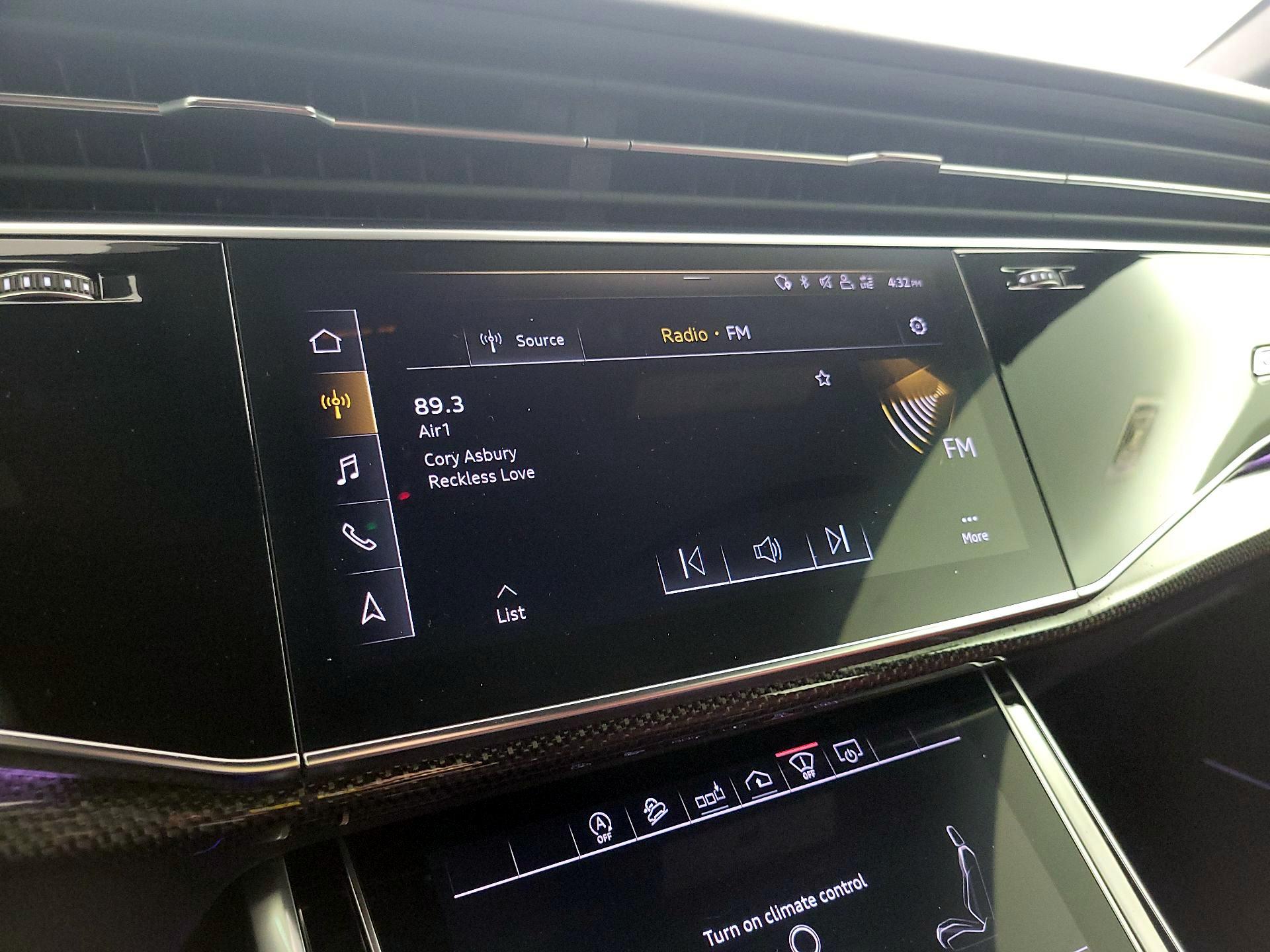 Thumbnail: 2020 Audi SQ8 - 16