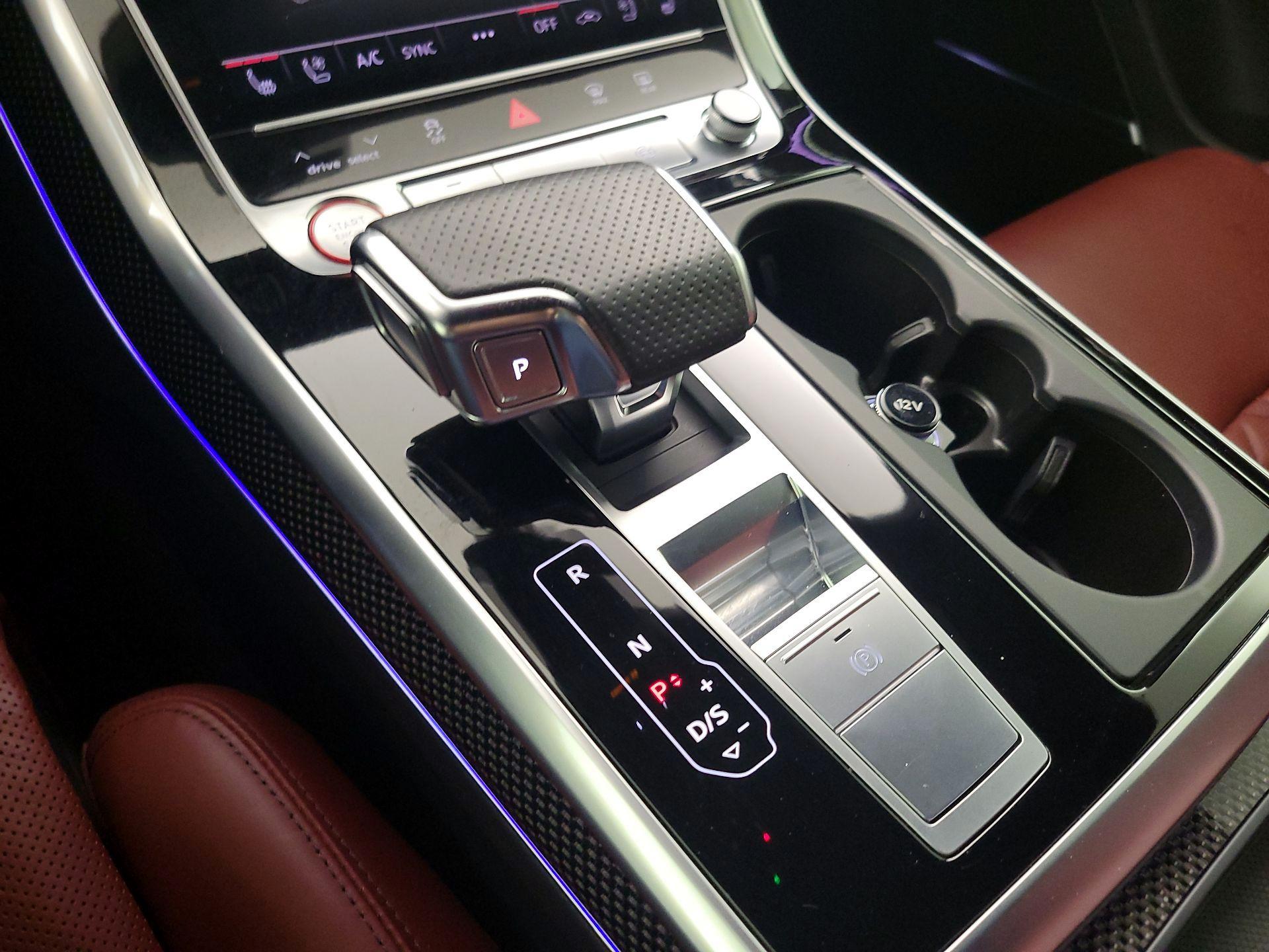 Thumbnail: 2020 Audi SQ8 - 18