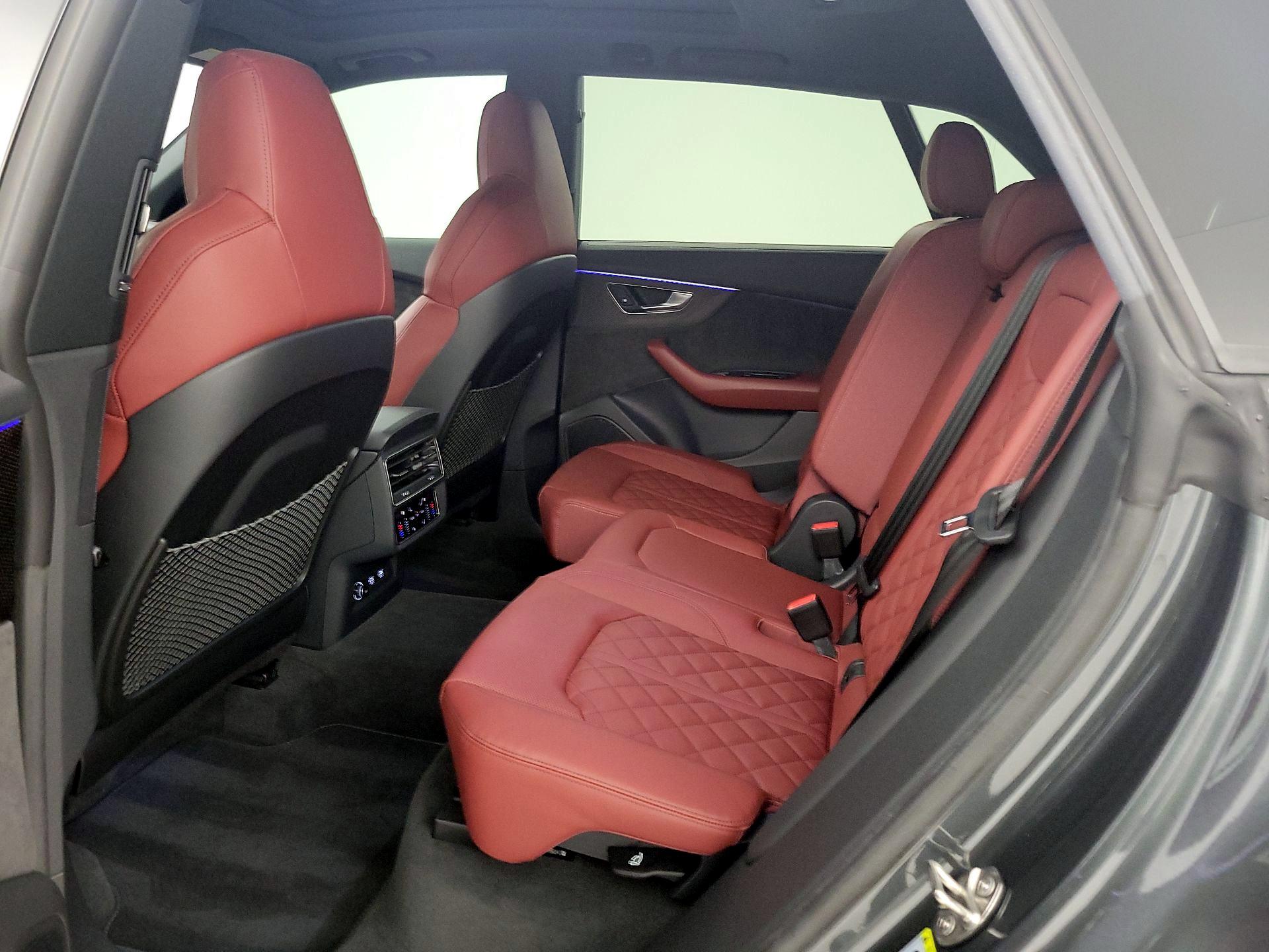 Thumbnail: 2020 Audi SQ8 - 20