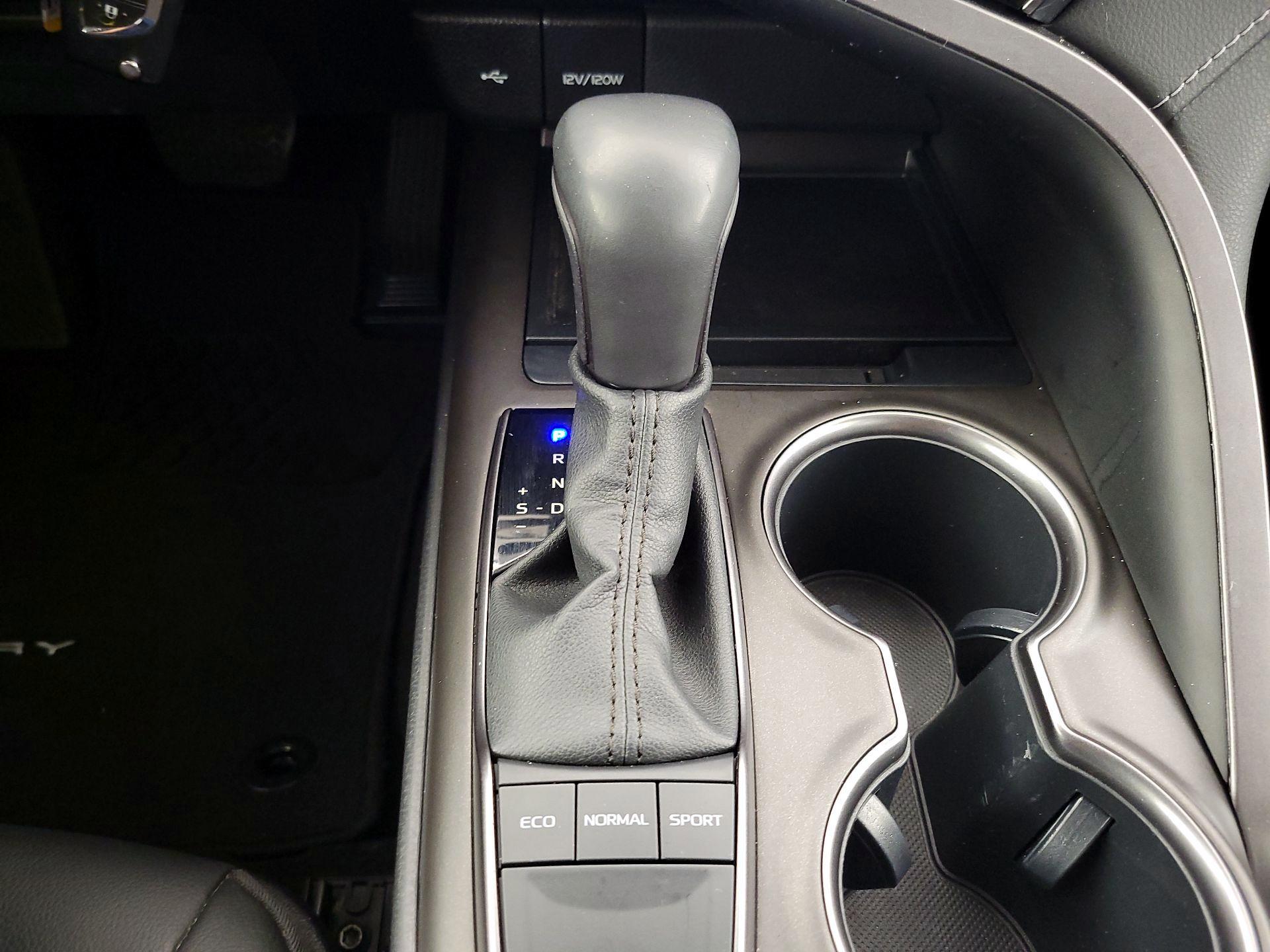 Thumbnail: 2023 Toyota Camry - 17