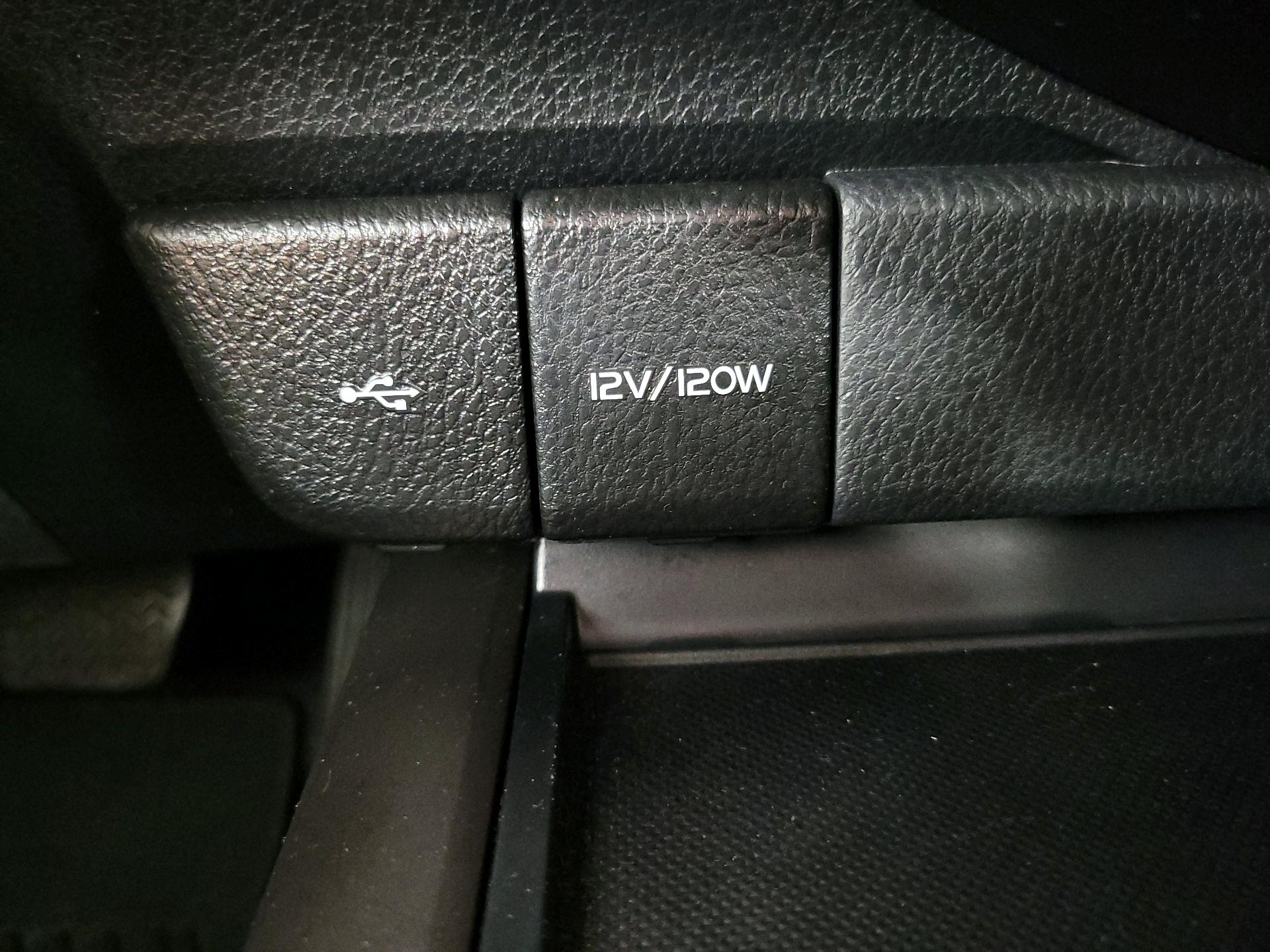 Thumbnail: 2023 Toyota Camry - 18