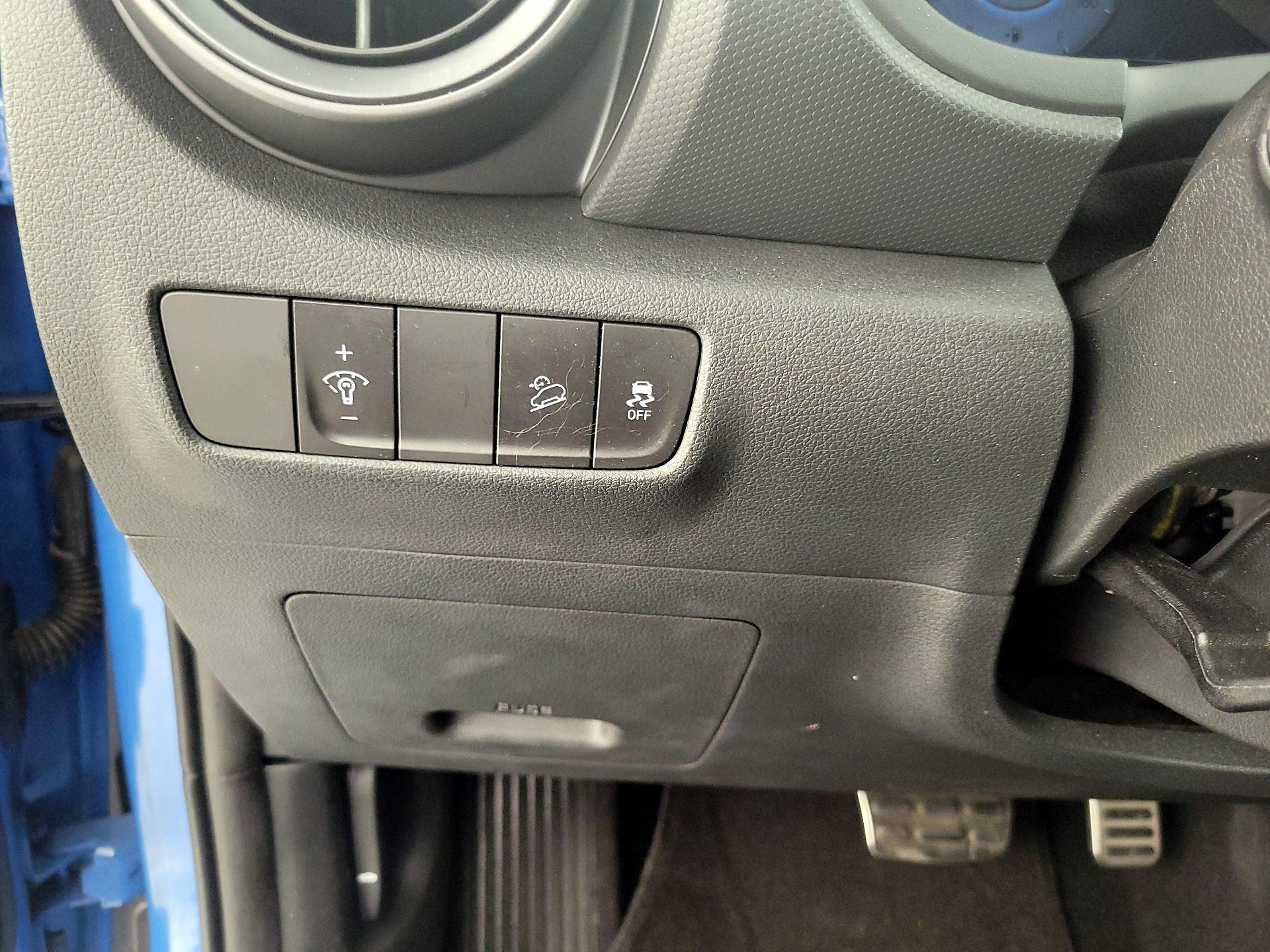 Thumbnail: 2022 Hyundai Kona - 13