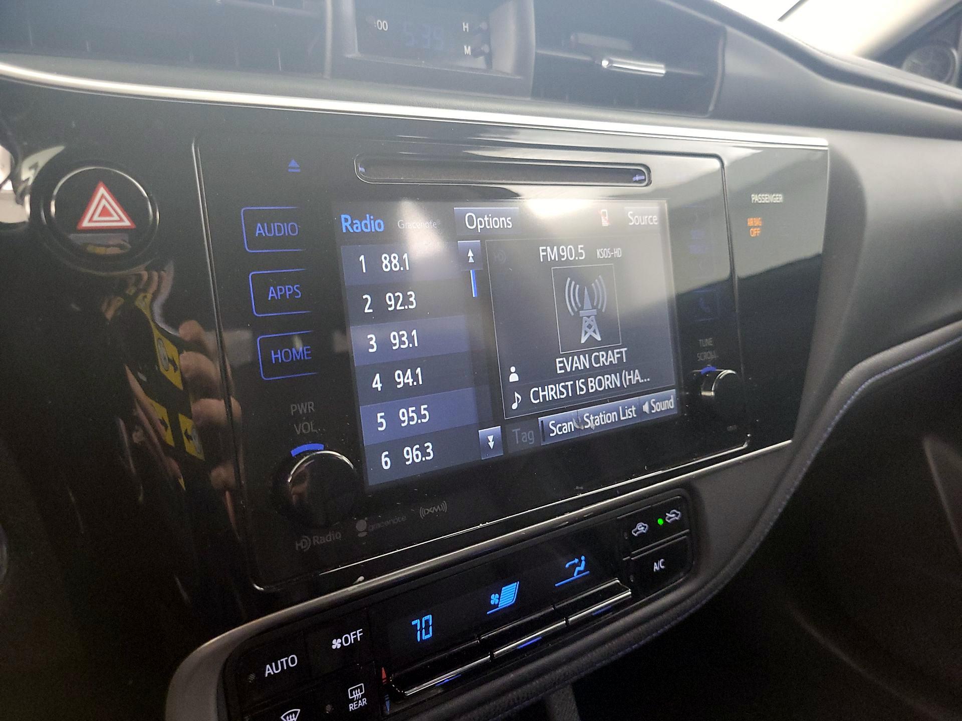 Thumbnail: 2017 Toyota Corolla - 15