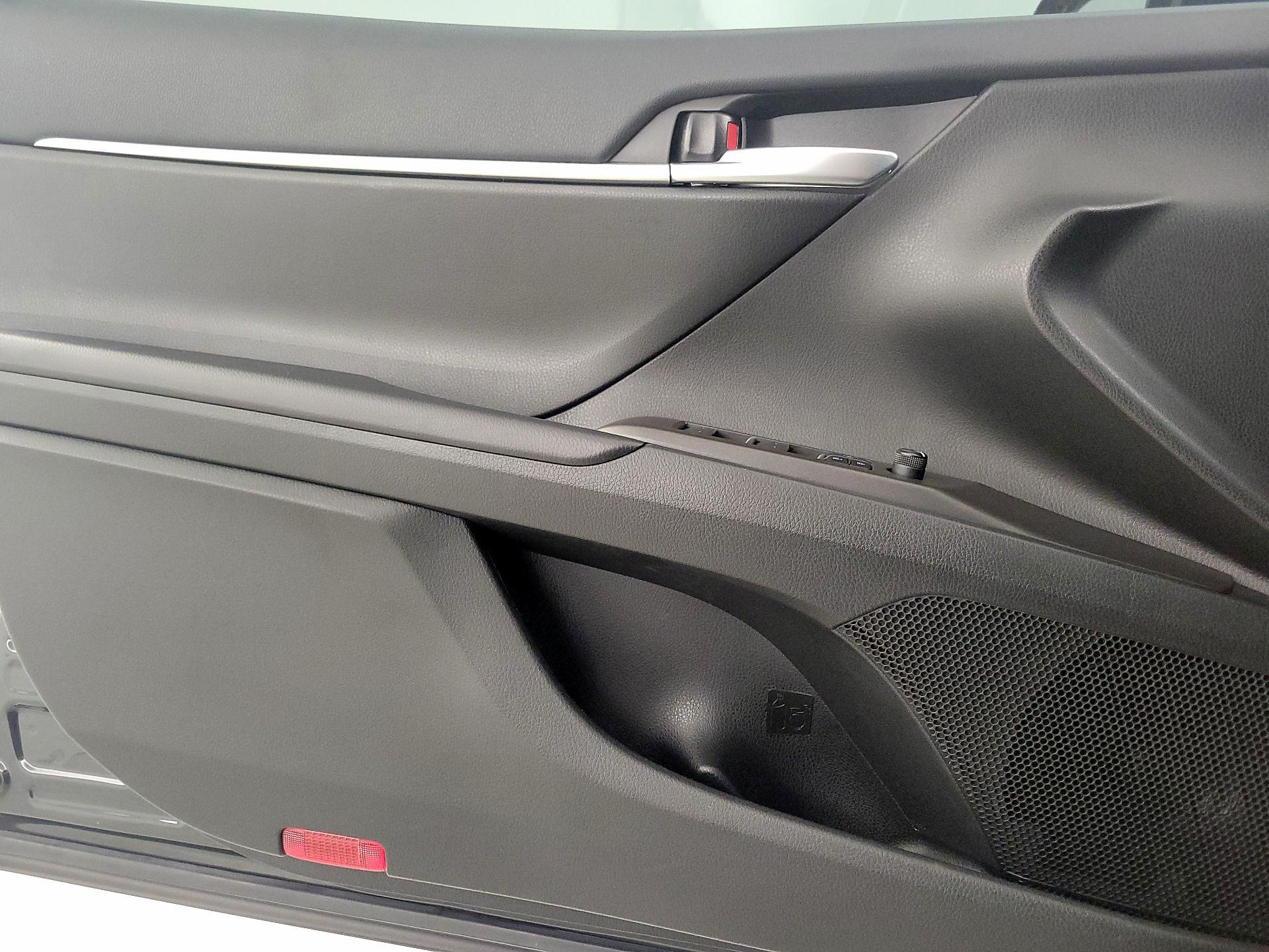 Thumbnail: 2023 Toyota Camry - 12